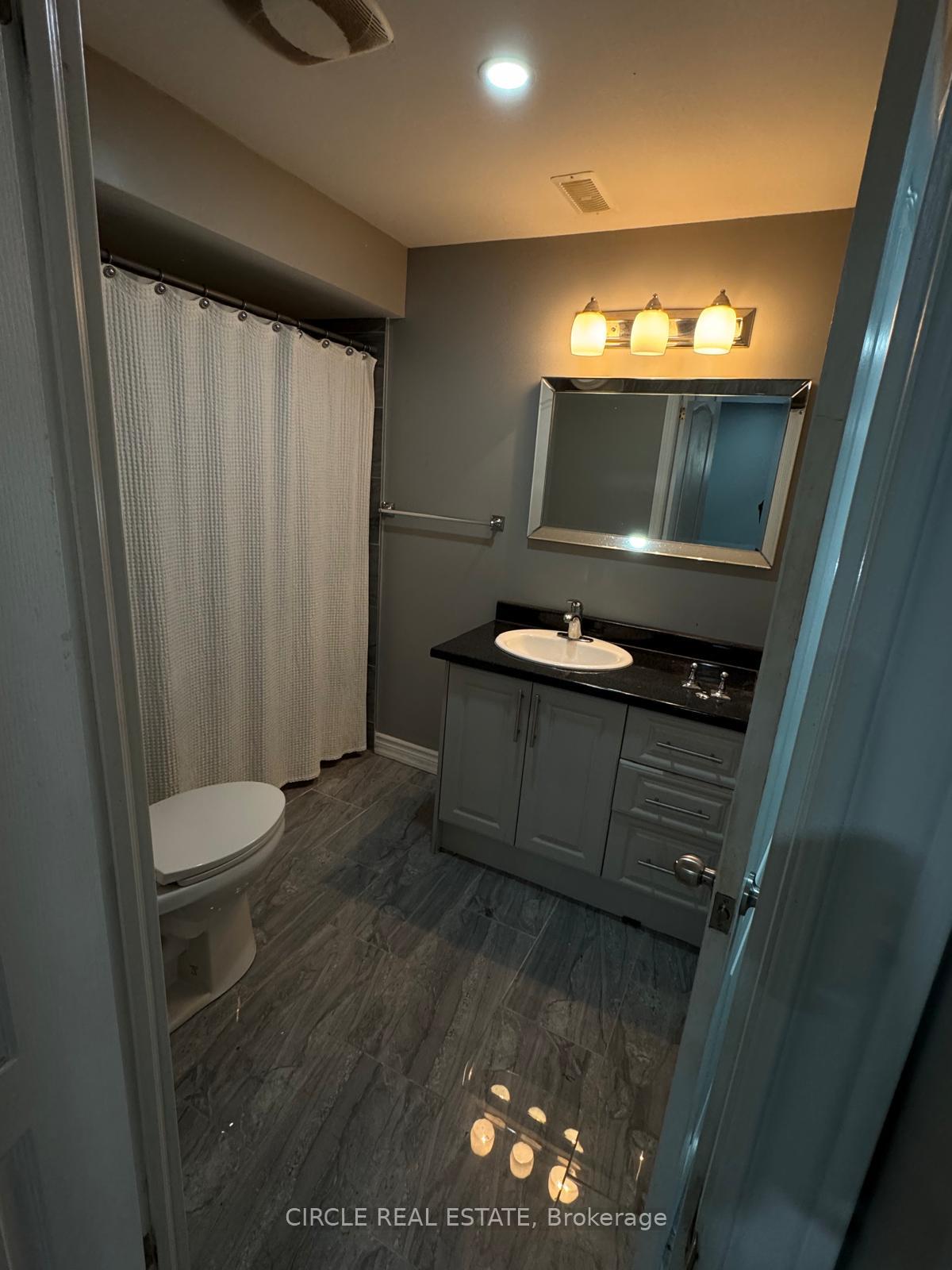 Photo 17 of 84 Sir Jacob Crescent, Brampton, Bram West — HOMEH