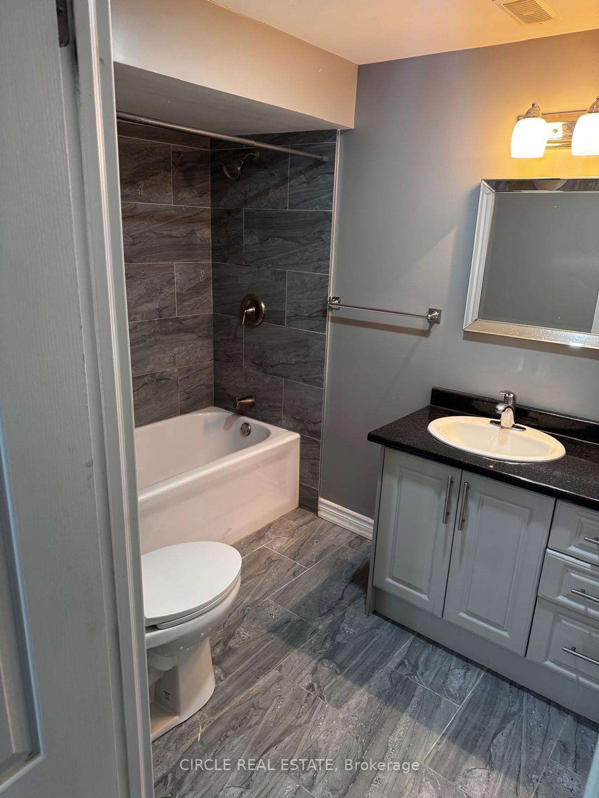 Photo 19 of 84 Sir Jacob Crescent, Brampton, Bram West — HOMEH