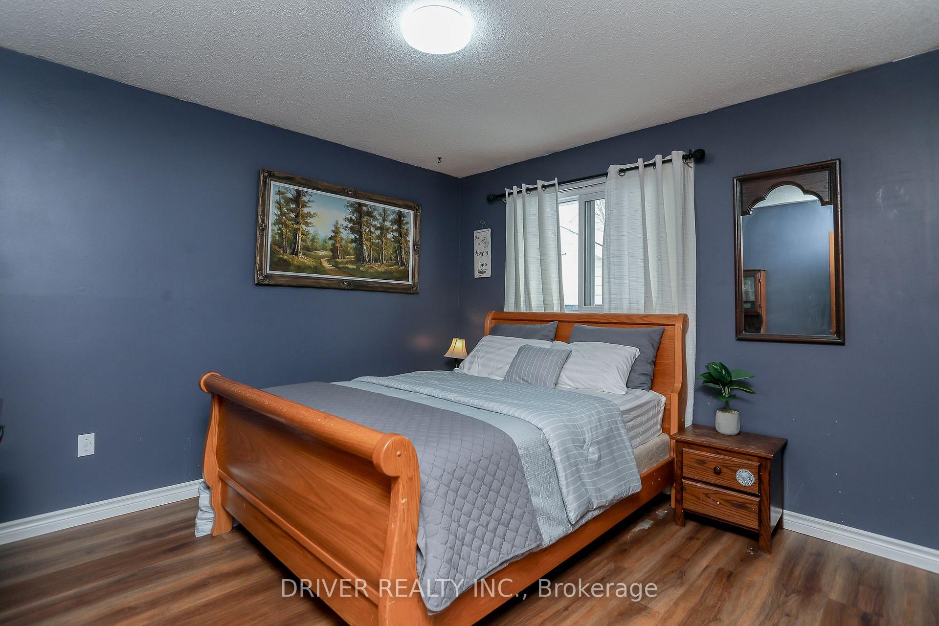 Photo 13 of 109 Dufferin Street, Aylmer — HOMEH