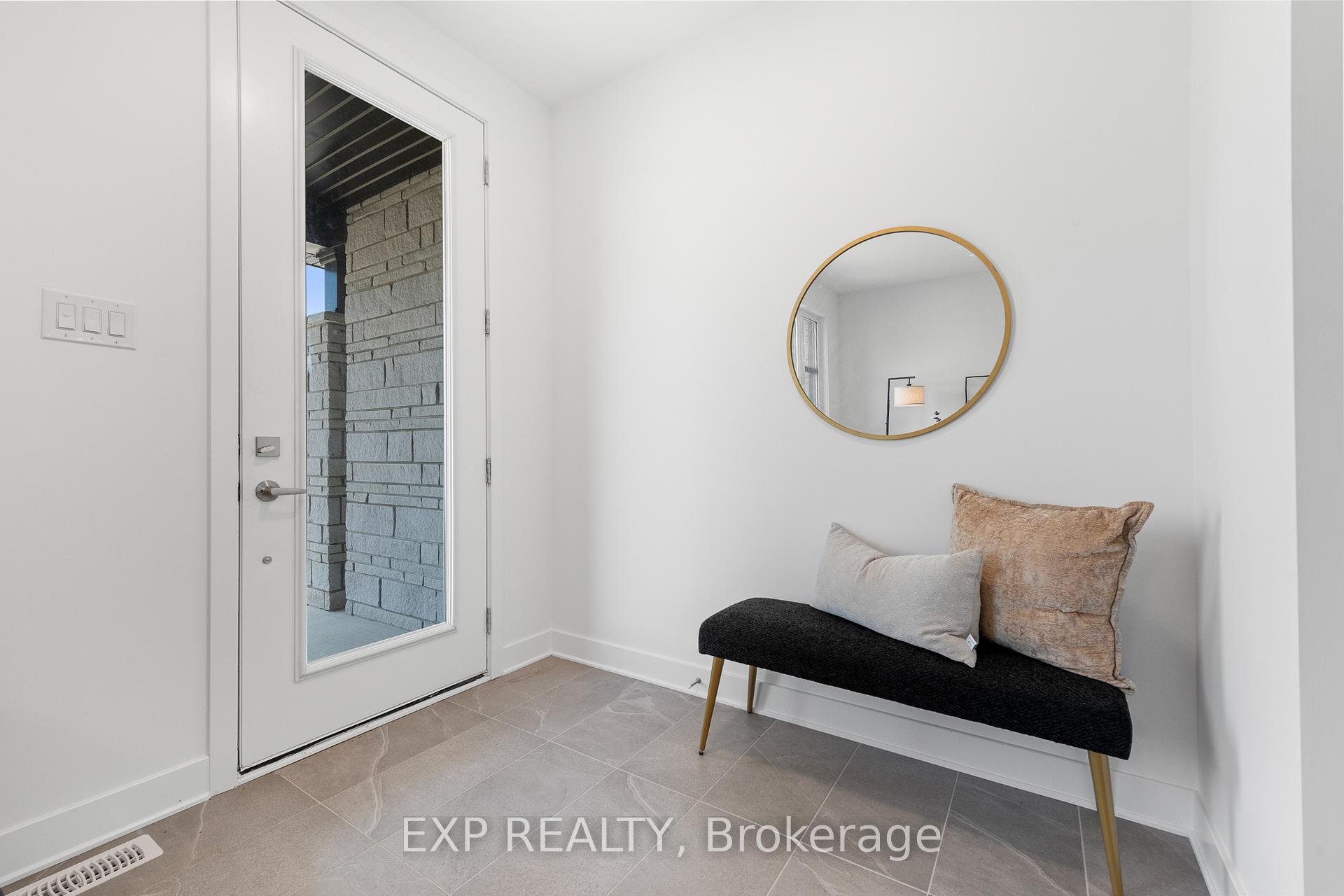 Photo 2 of 804 Ninaatik Place, Ottawa, Blossom Park/Kemp Park/Findlay Creek — HOMEH