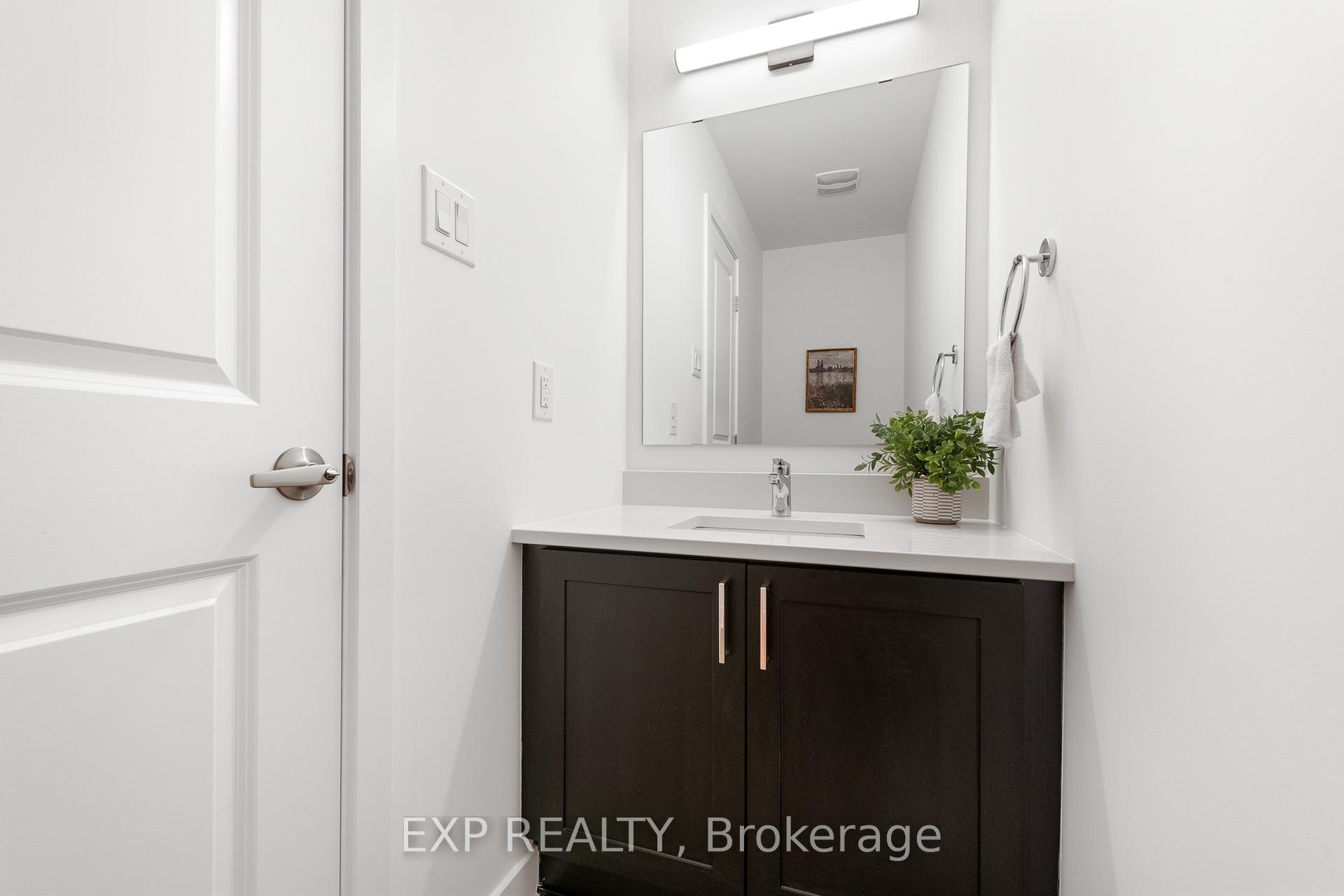 Photo 9 of 804 Ninaatik Place, Ottawa, Blossom Park/Kemp Park/Findlay Creek — HOMEH