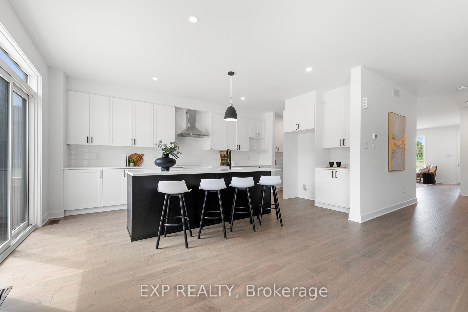 Photo 14 of 804 Ninaatik Place, Ottawa, Blossom Park/Kemp Park/Findlay Creek — HOMEH