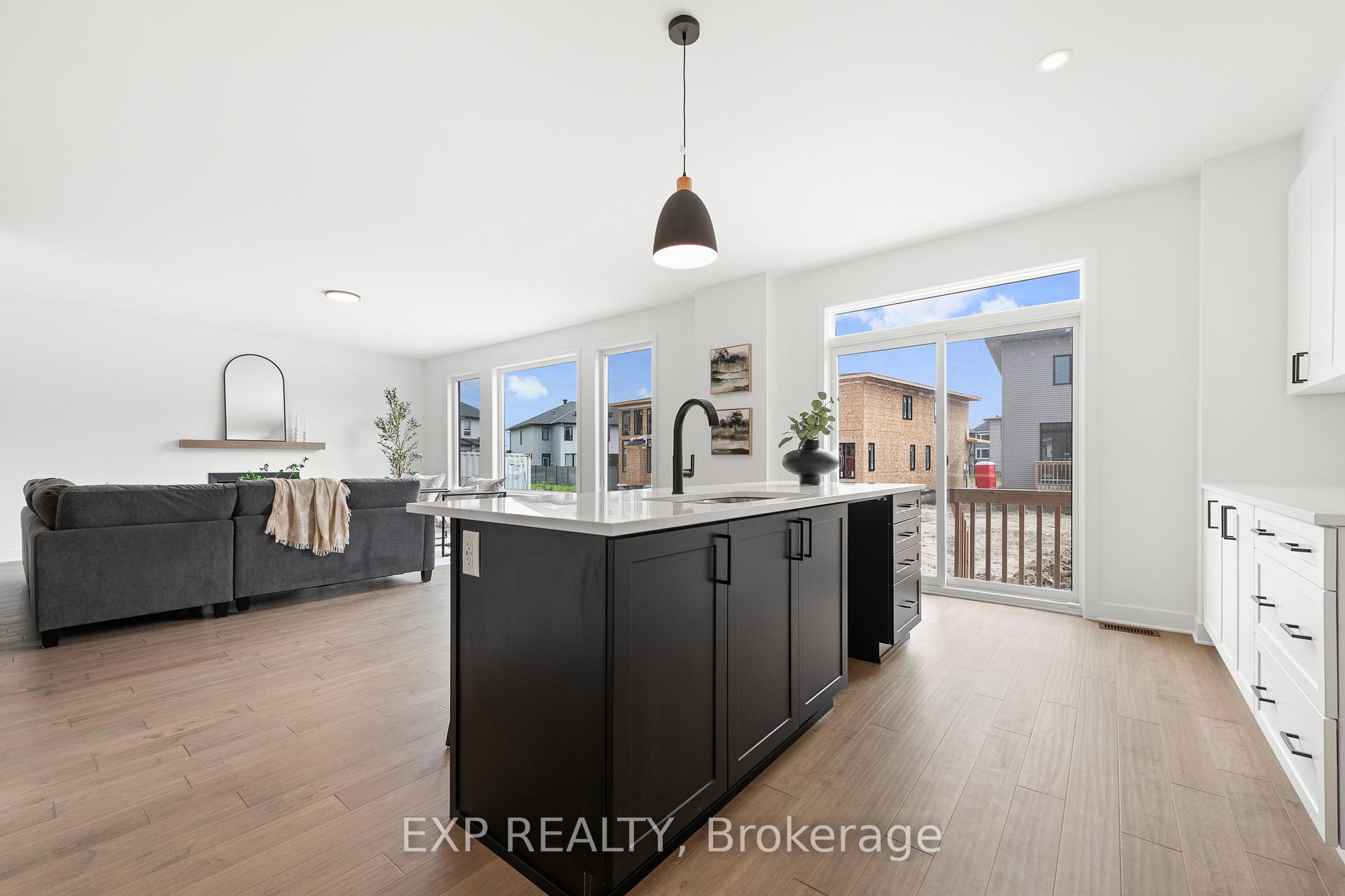 Photo 19 of 804 Ninaatik Place, Ottawa, Blossom Park/Kemp Park/Findlay Creek — HOMEH