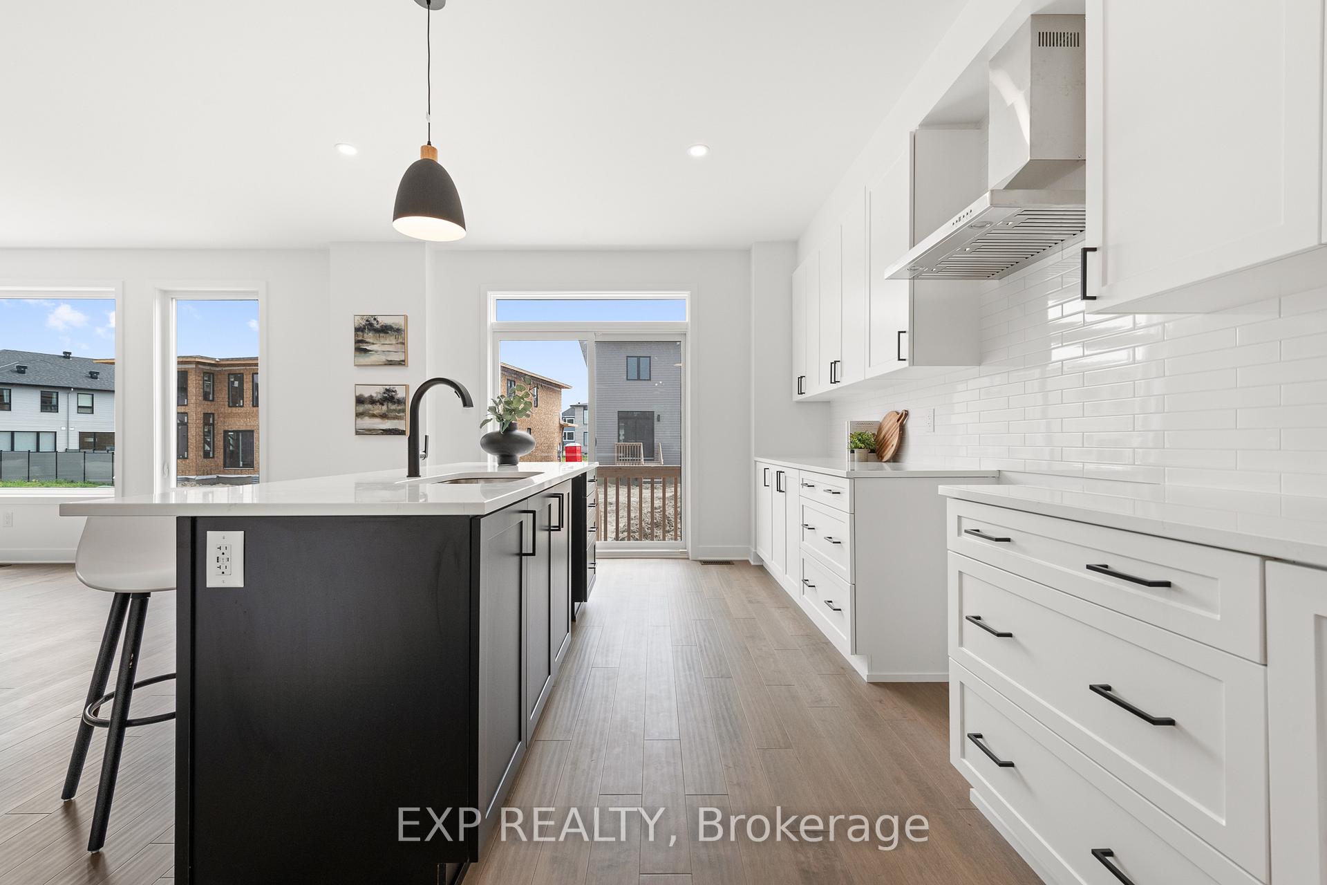 Photo 22 of 804 Ninaatik Place, Ottawa, Blossom Park/Kemp Park/Findlay Creek — HOMEH