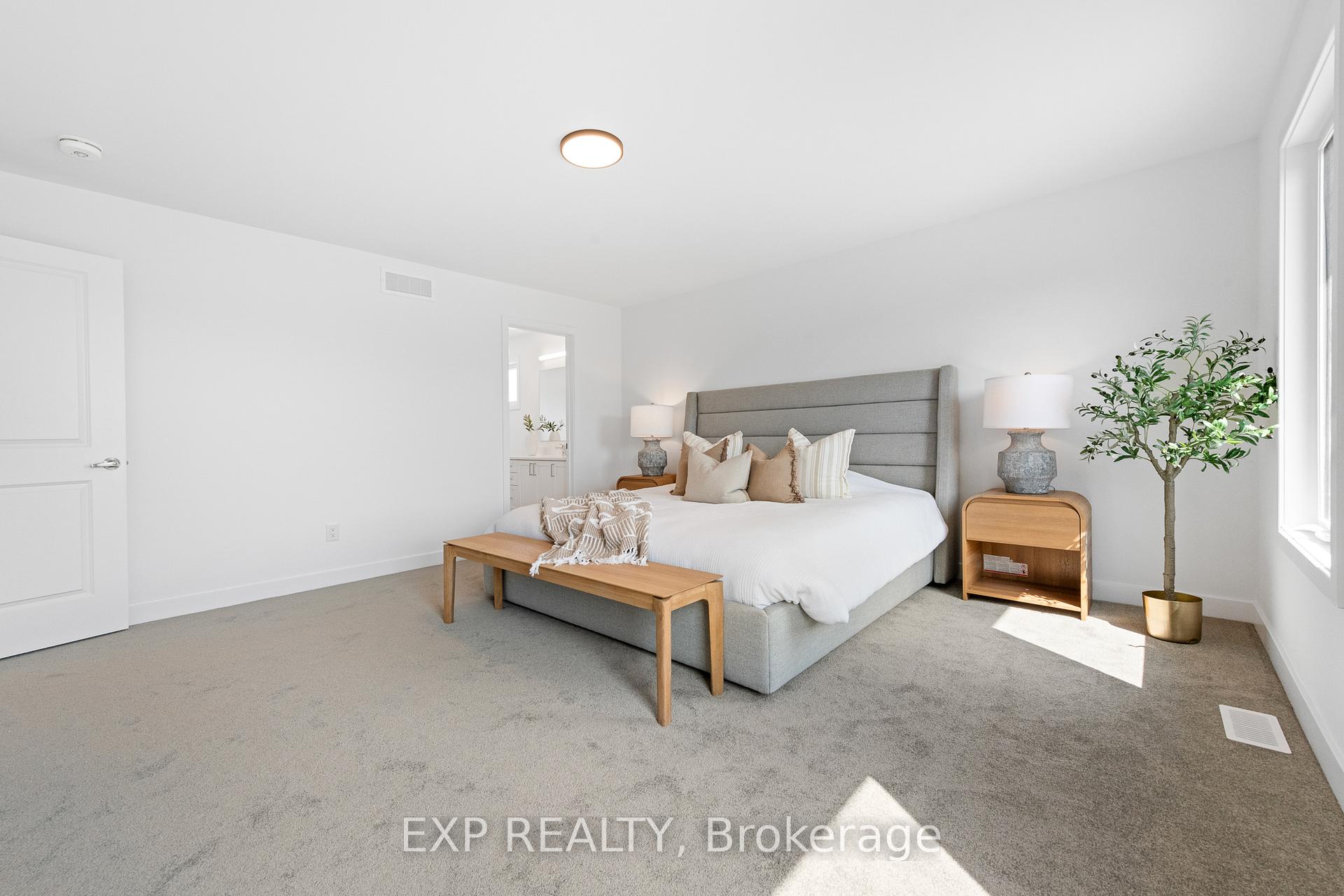 Photo 26 of 804 Ninaatik Place, Ottawa, Blossom Park/Kemp Park/Findlay Creek — HOMEH