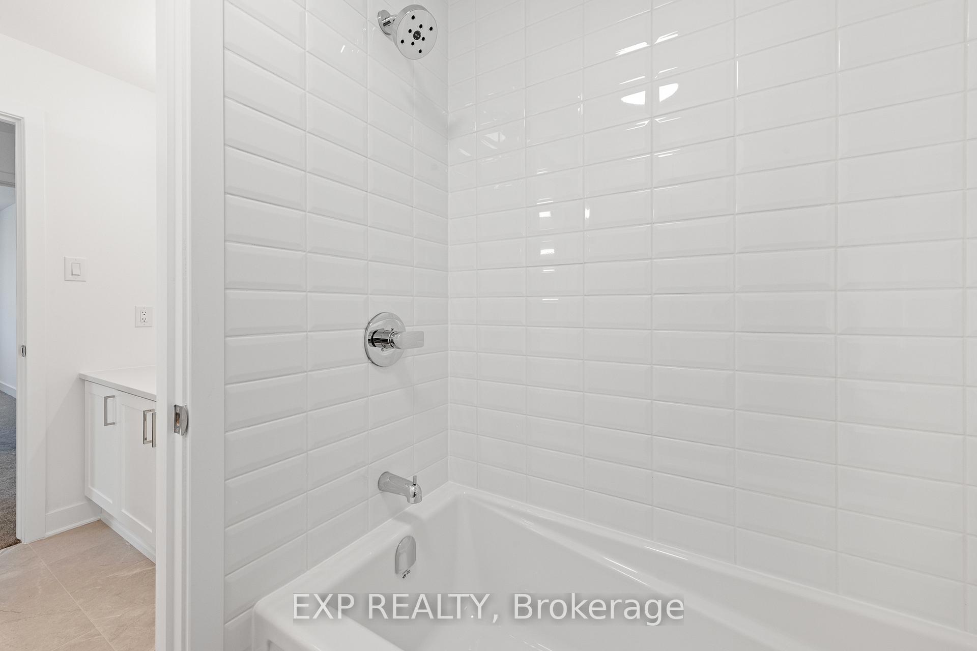 Photo 34 of 804 Ninaatik Place, Ottawa, Blossom Park/Kemp Park/Findlay Creek — HOMEH