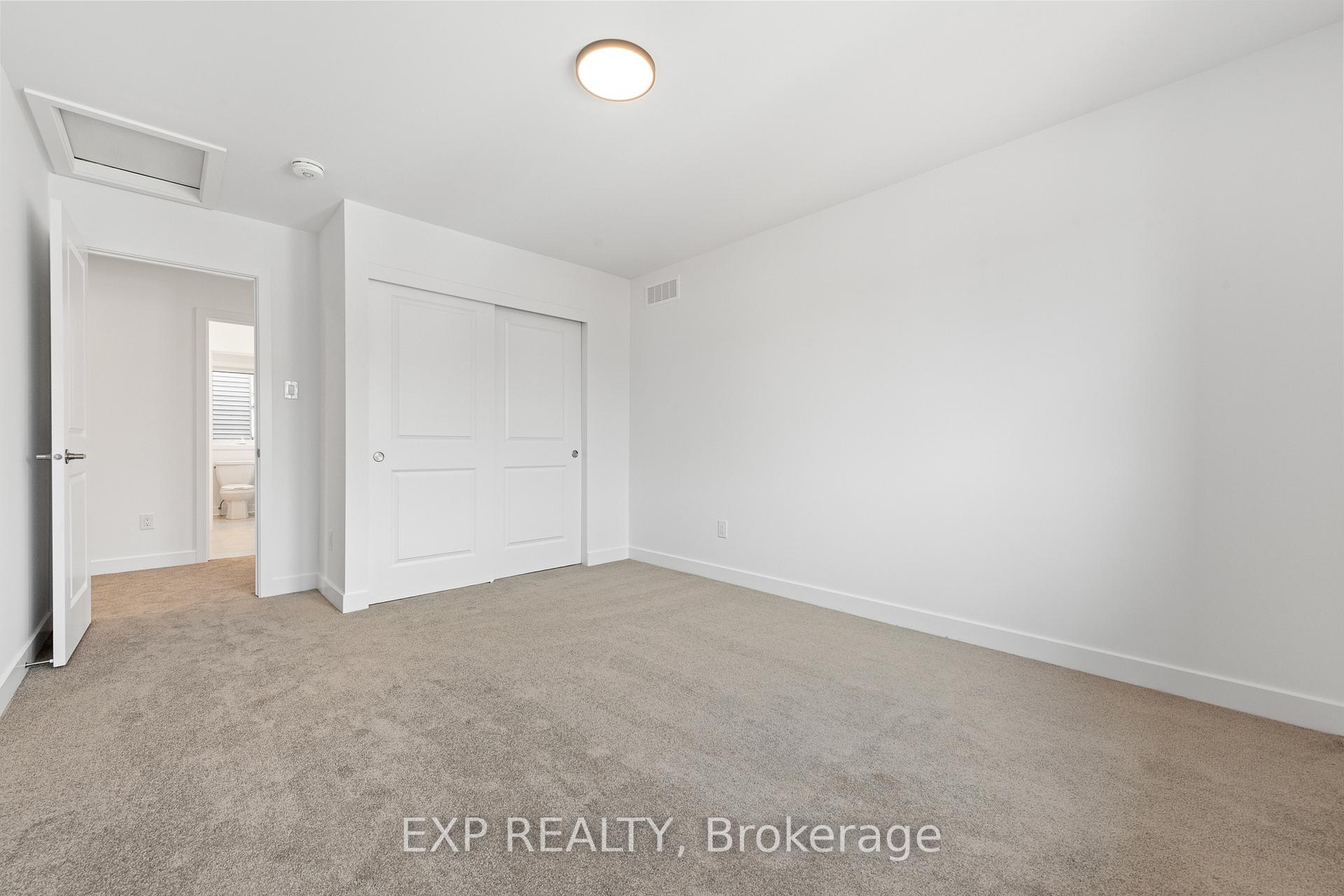 Photo 42 of 804 Ninaatik Place, Ottawa, Blossom Park/Kemp Park/Findlay Creek — HOMEH