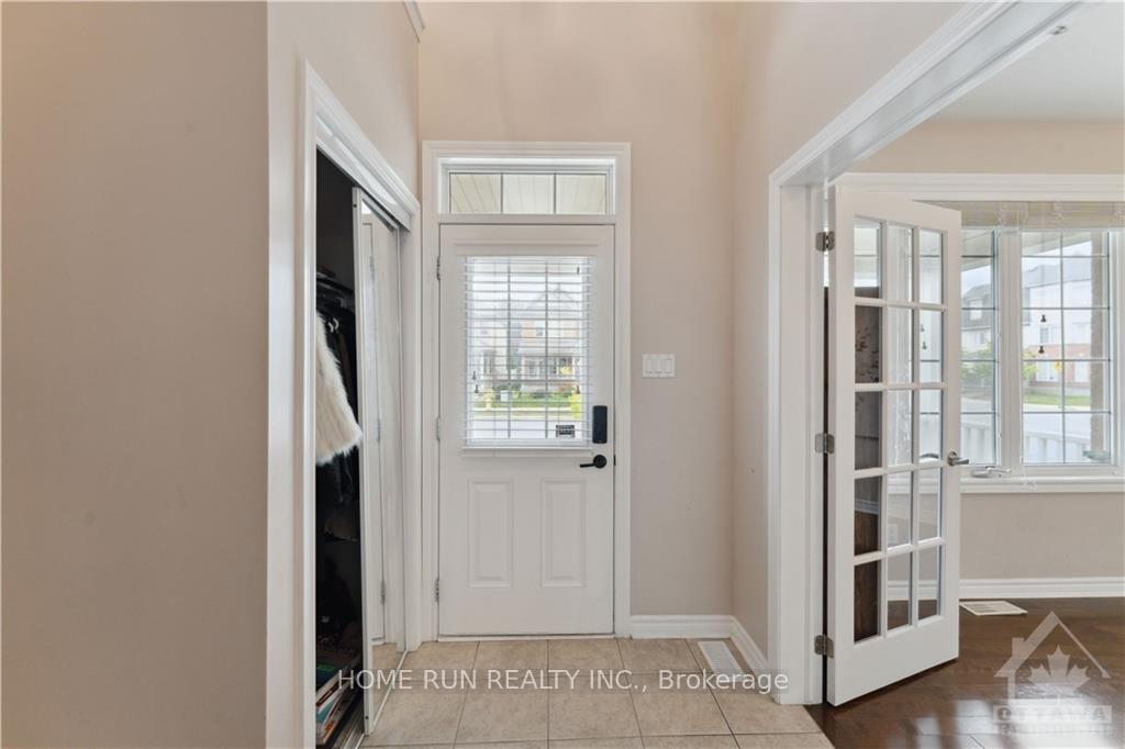 Photo 3 of 2232 River Mist Road, Ottawa, Barrhaven - Half Moon Bay — HOMEH