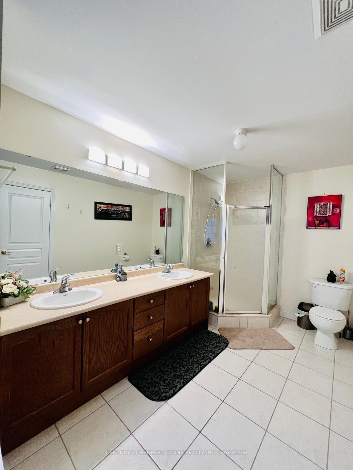 Photo 10 of 31 Tennant Drive, Brampton, Sandringham-Wellington — HOMEH