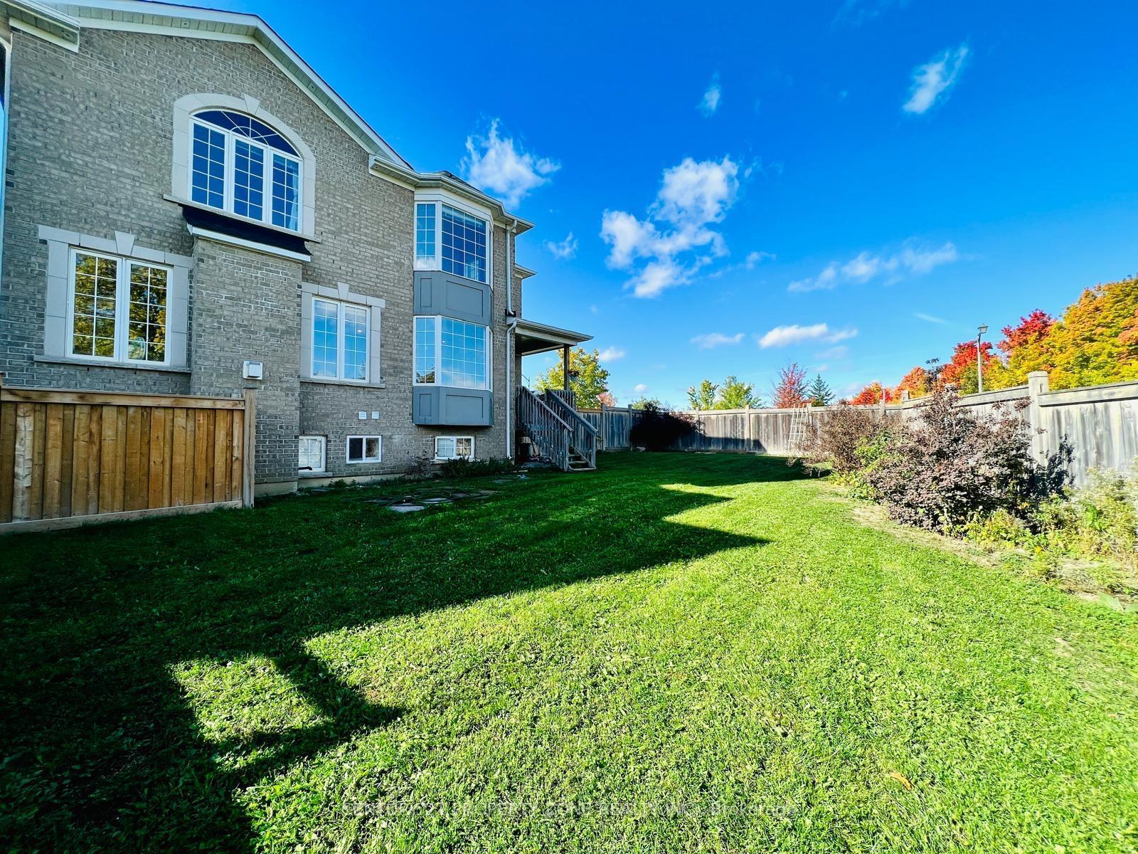 Photo 28 of 31 Tennant Drive, Brampton, Sandringham-Wellington — HOMEH