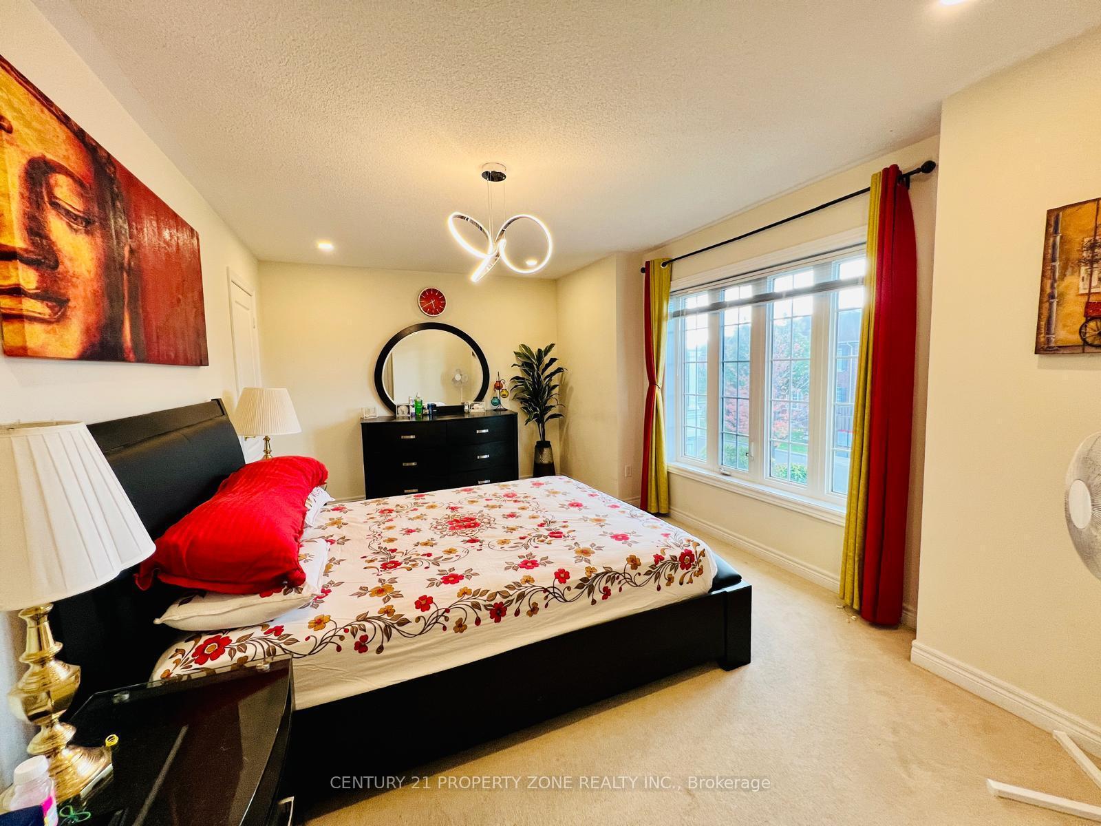 Photo 43 of 31 Tennant Drive, Brampton, Sandringham-Wellington — HOMEH