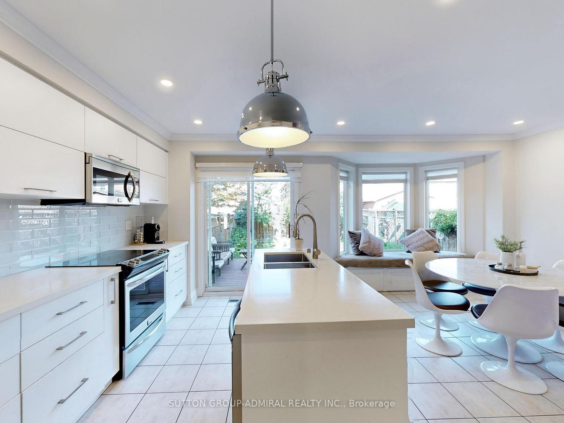 Photo 7 of 268 Forest Run Boulevard, Vaughan, Patterson — HOMEH