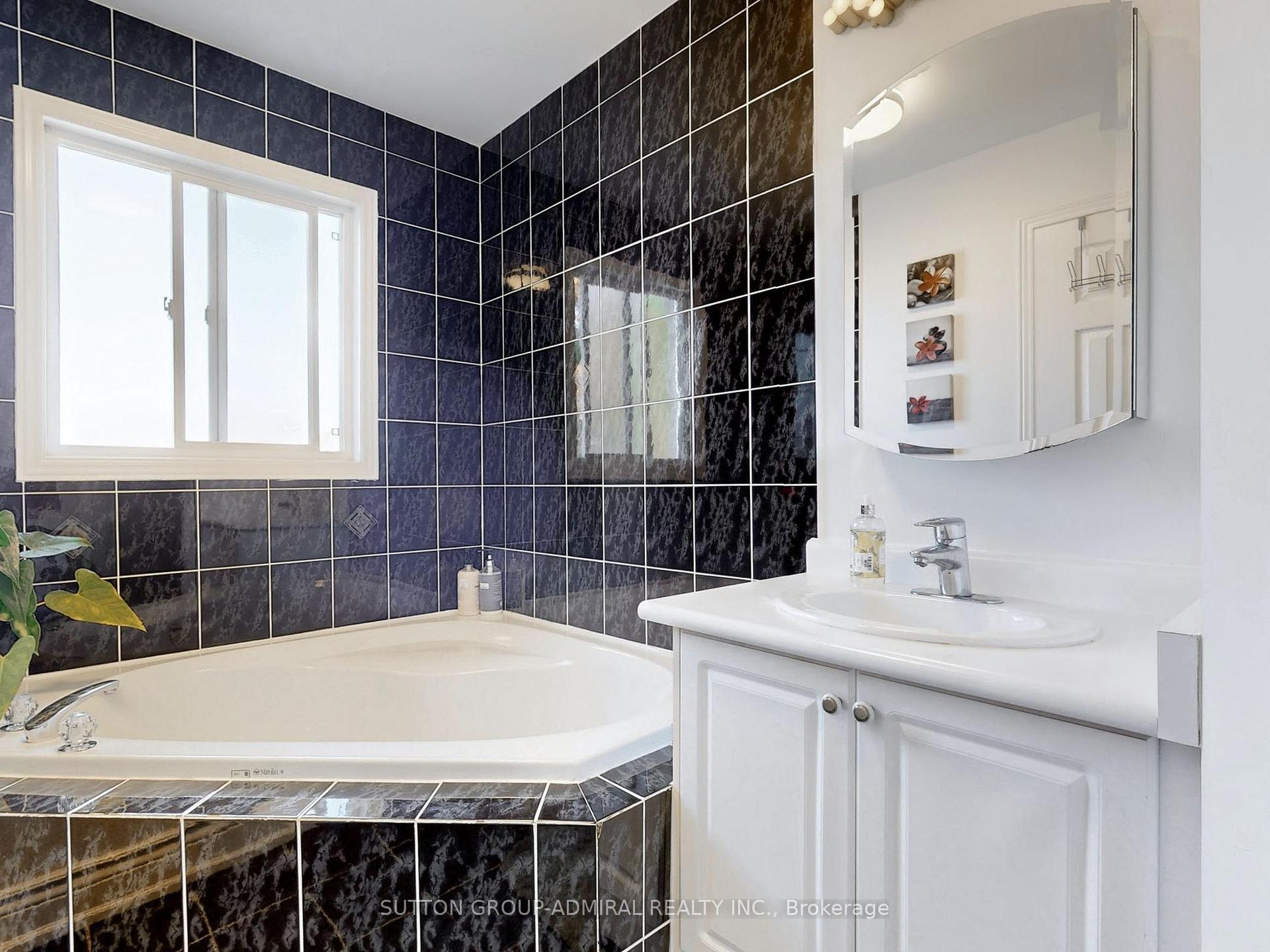 Photo 18 of 268 Forest Run Boulevard, Vaughan, Patterson — HOMEH
