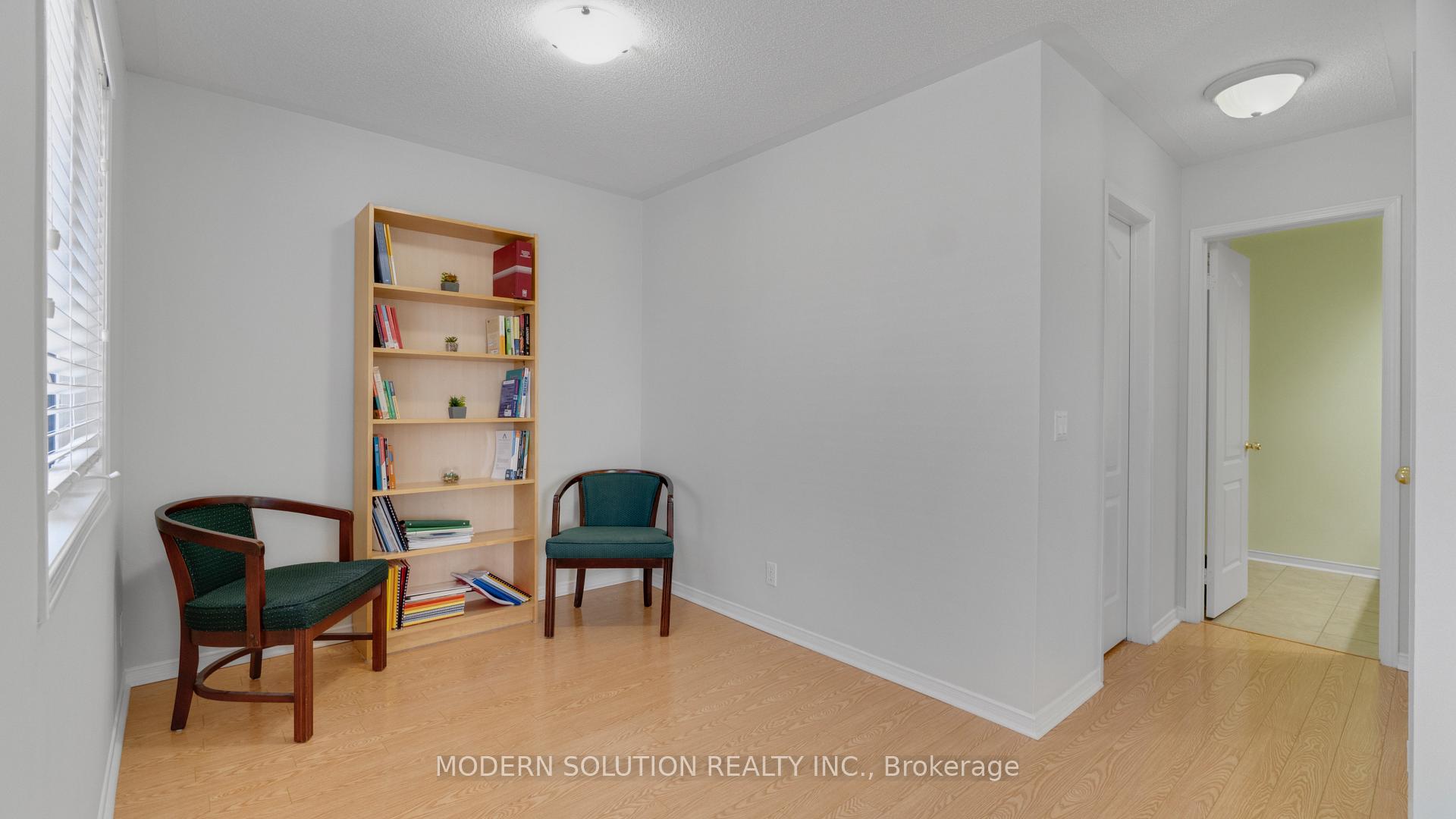 Photo 21 of 1 Petermann Street, Aurora, Bayview Northeast — HOMEH