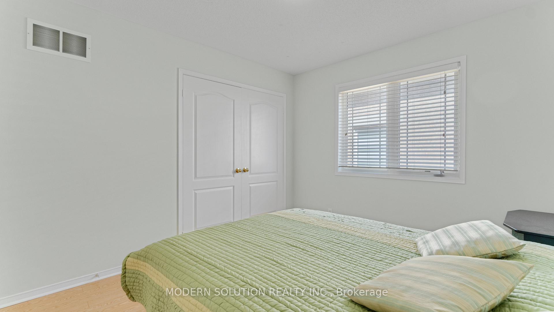Photo 26 of 1 Petermann Street, Aurora, Bayview Northeast — HOMEH
