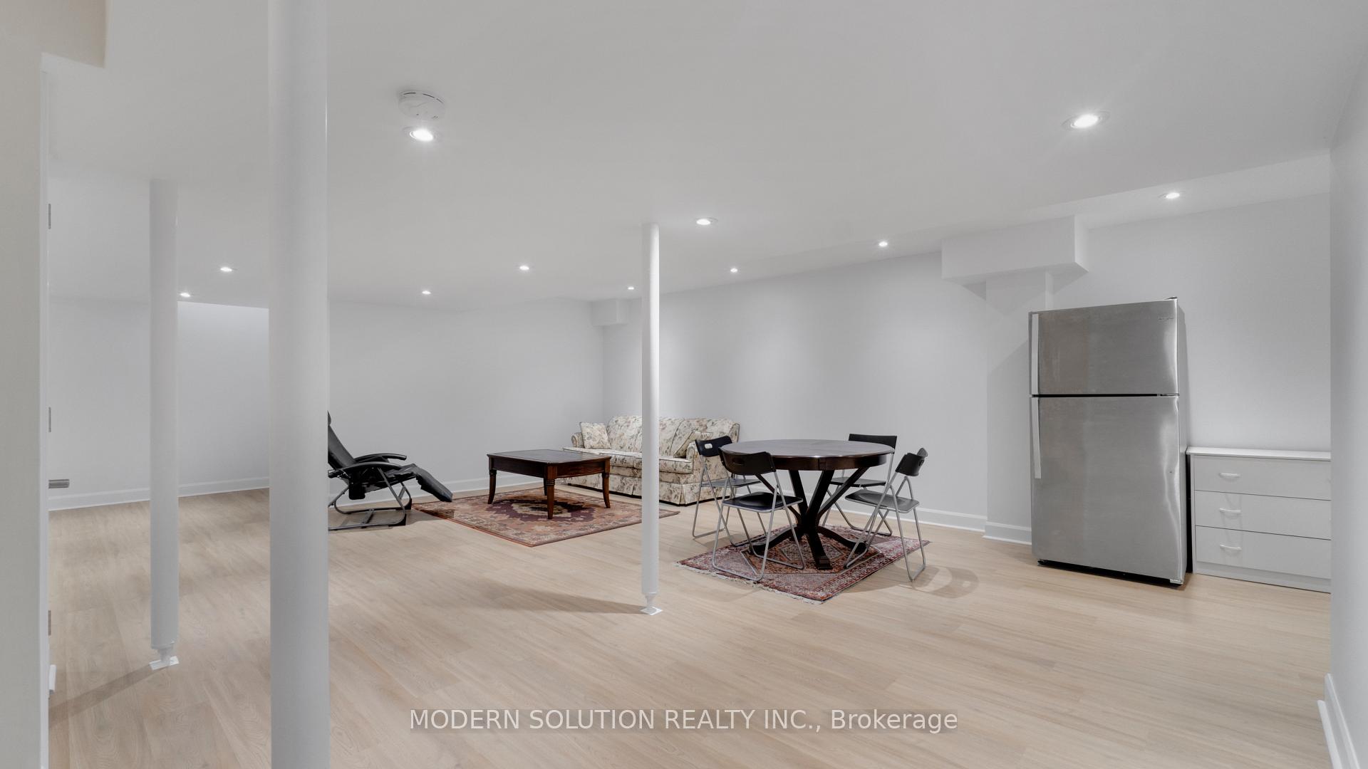 Photo 34 of 1 Petermann Street, Aurora, Bayview Northeast — HOMEH