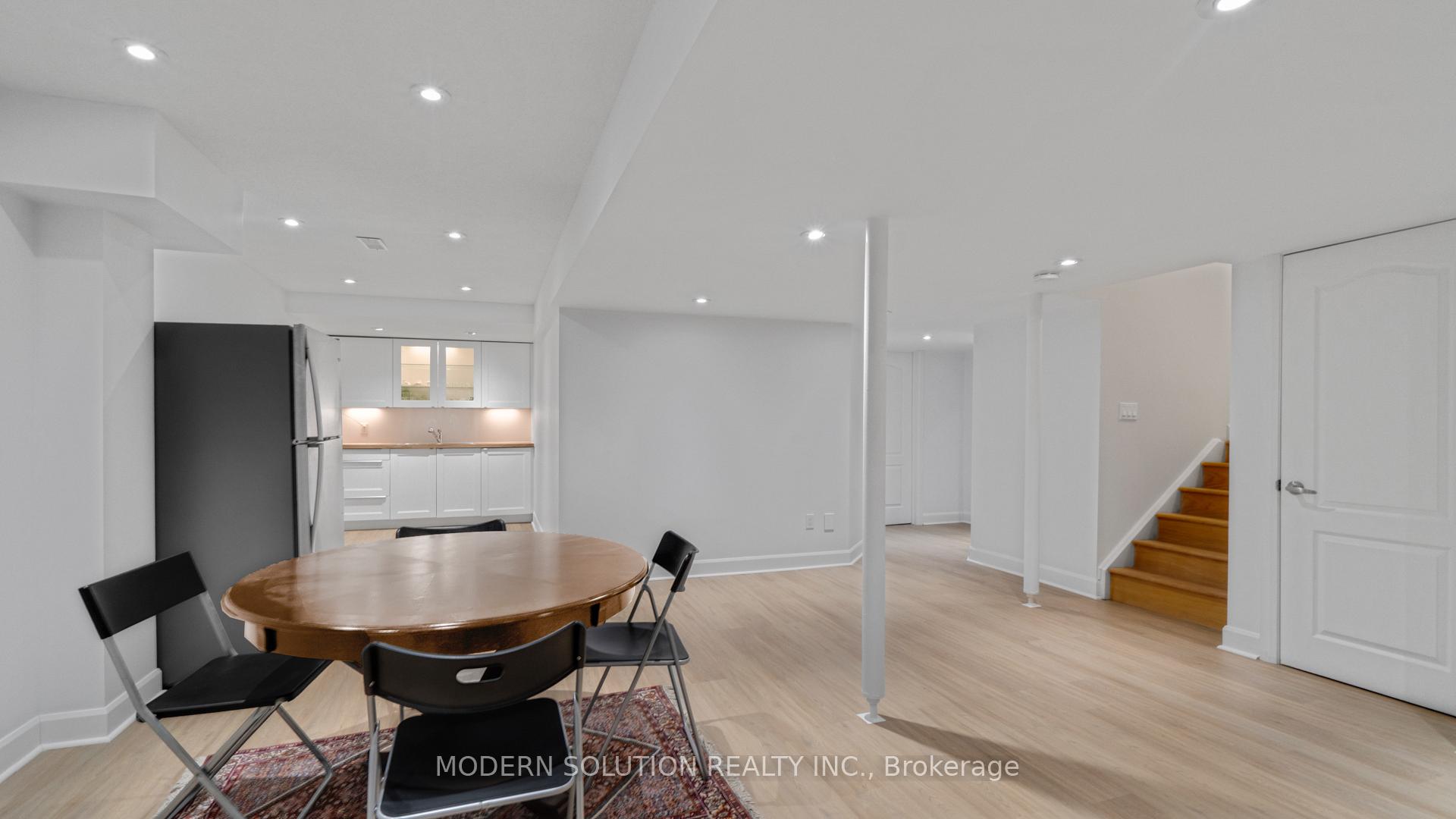 Photo 39 of 1 Petermann Street, Aurora, Bayview Northeast — HOMEH