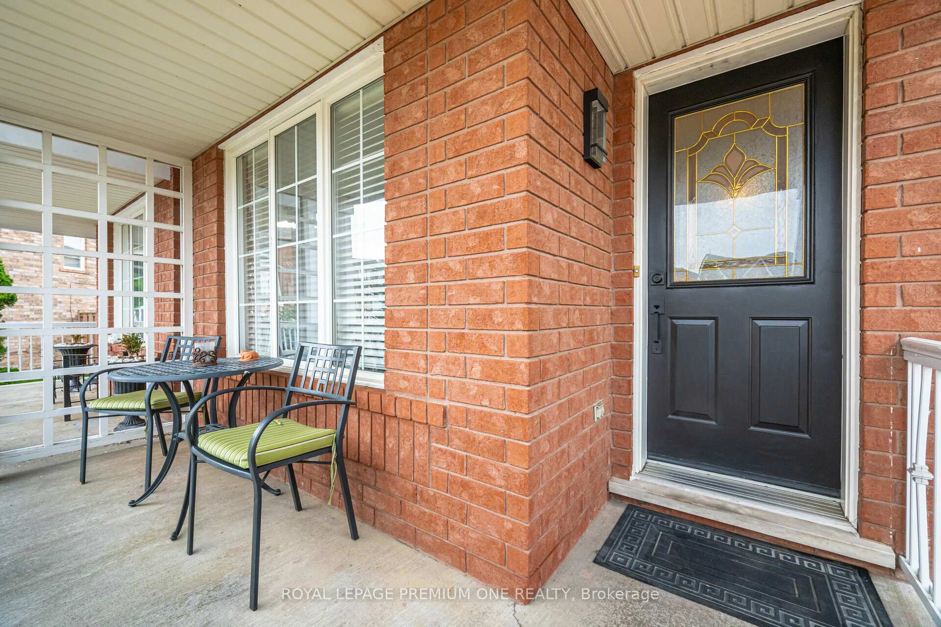 Photo 2 of 18 Mainland Crescent, Vaughan, Vellore Village — HOMEH
