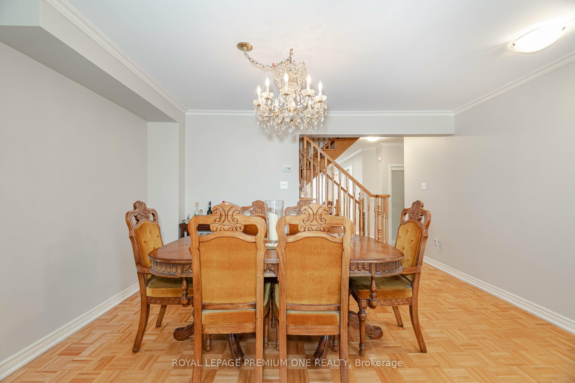 Photo 8 of 18 Mainland Crescent, Vaughan, Vellore Village — HOMEH