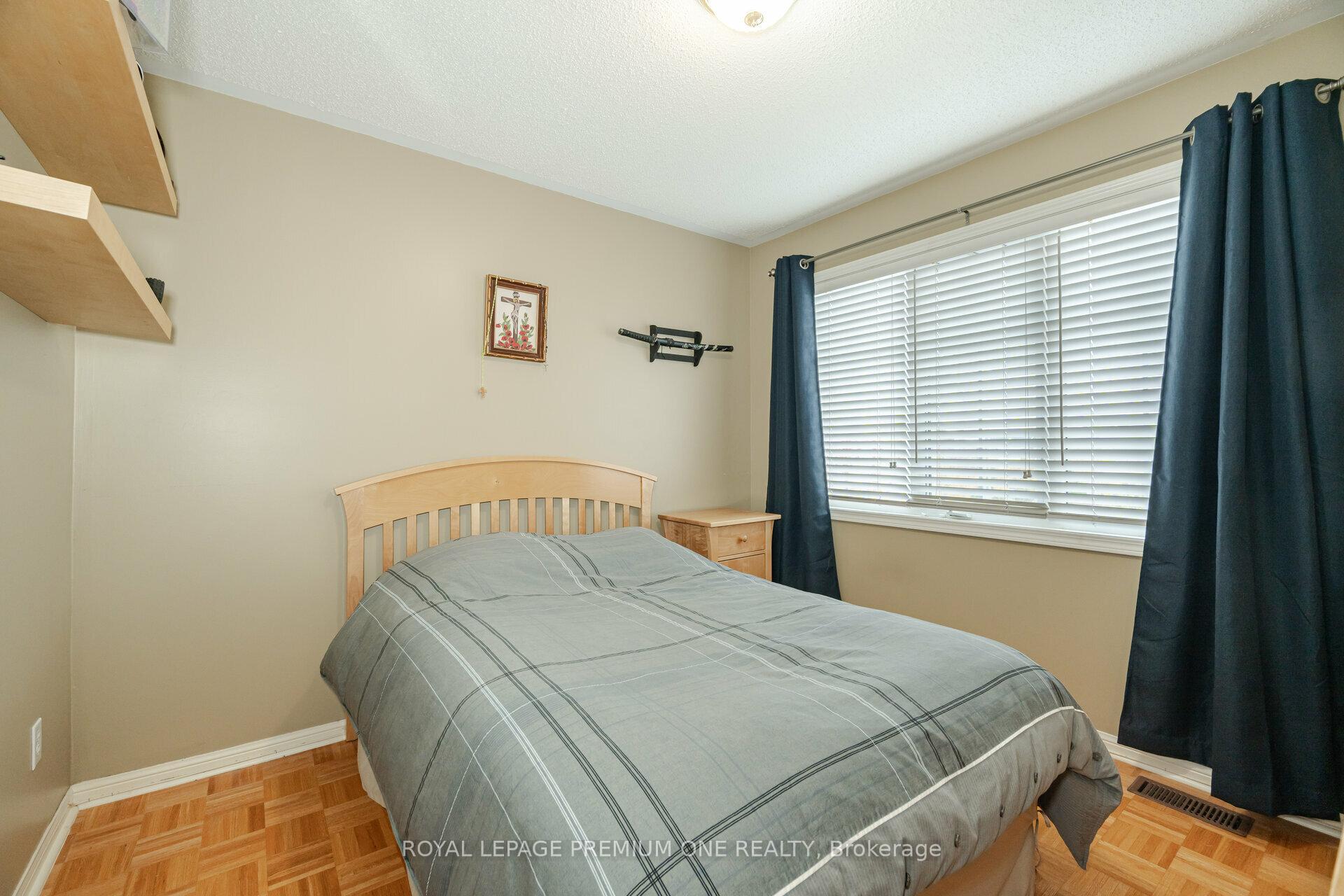 Photo 28 of 18 Mainland Crescent, Vaughan, Vellore Village — HOMEH