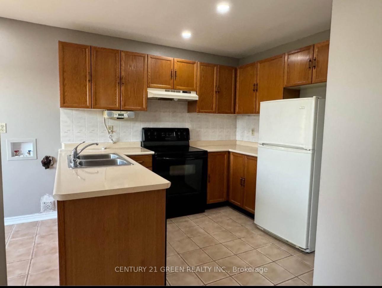 Photo 13 of 65 Acadian Heights, Brampton, Fletcher's Creek South — HOMEH