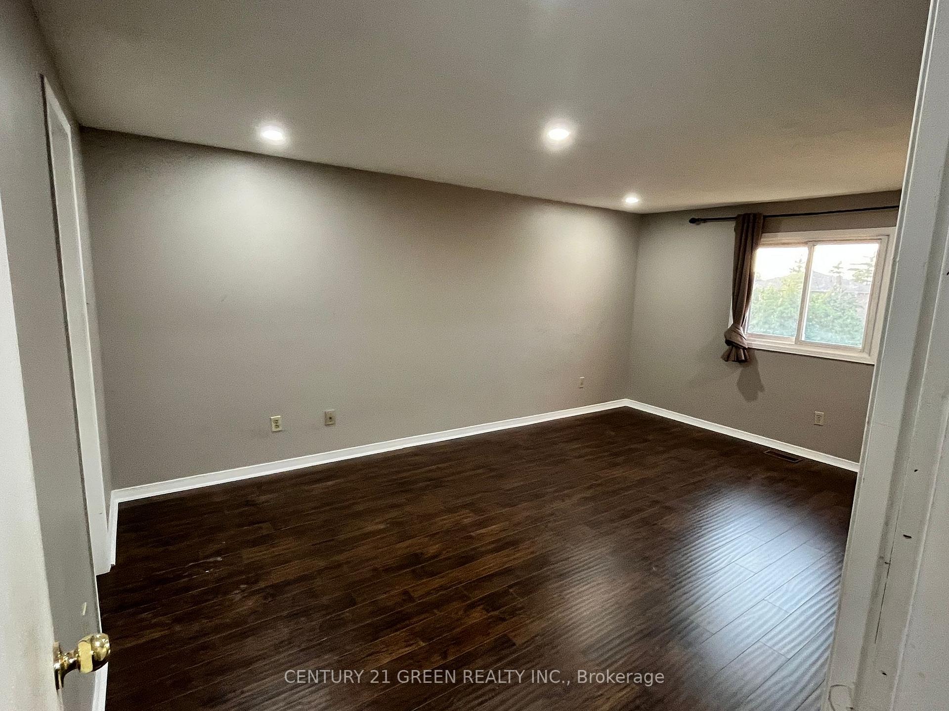 Photo 4 of 65 Acadian Heights, Brampton, Fletcher's Creek South — HOMEH