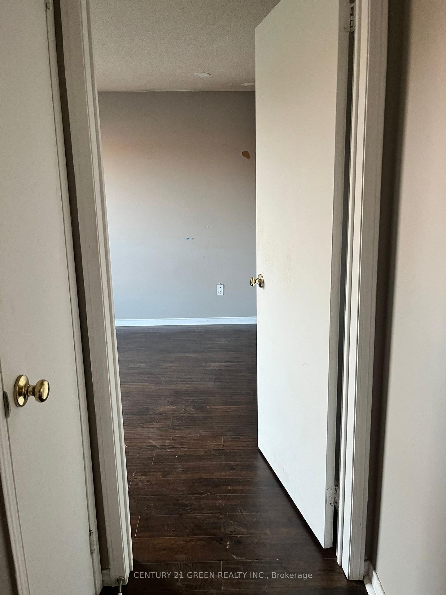 Photo 7 of 65 Acadian Heights, Brampton, Fletcher's Creek South — HOMEH