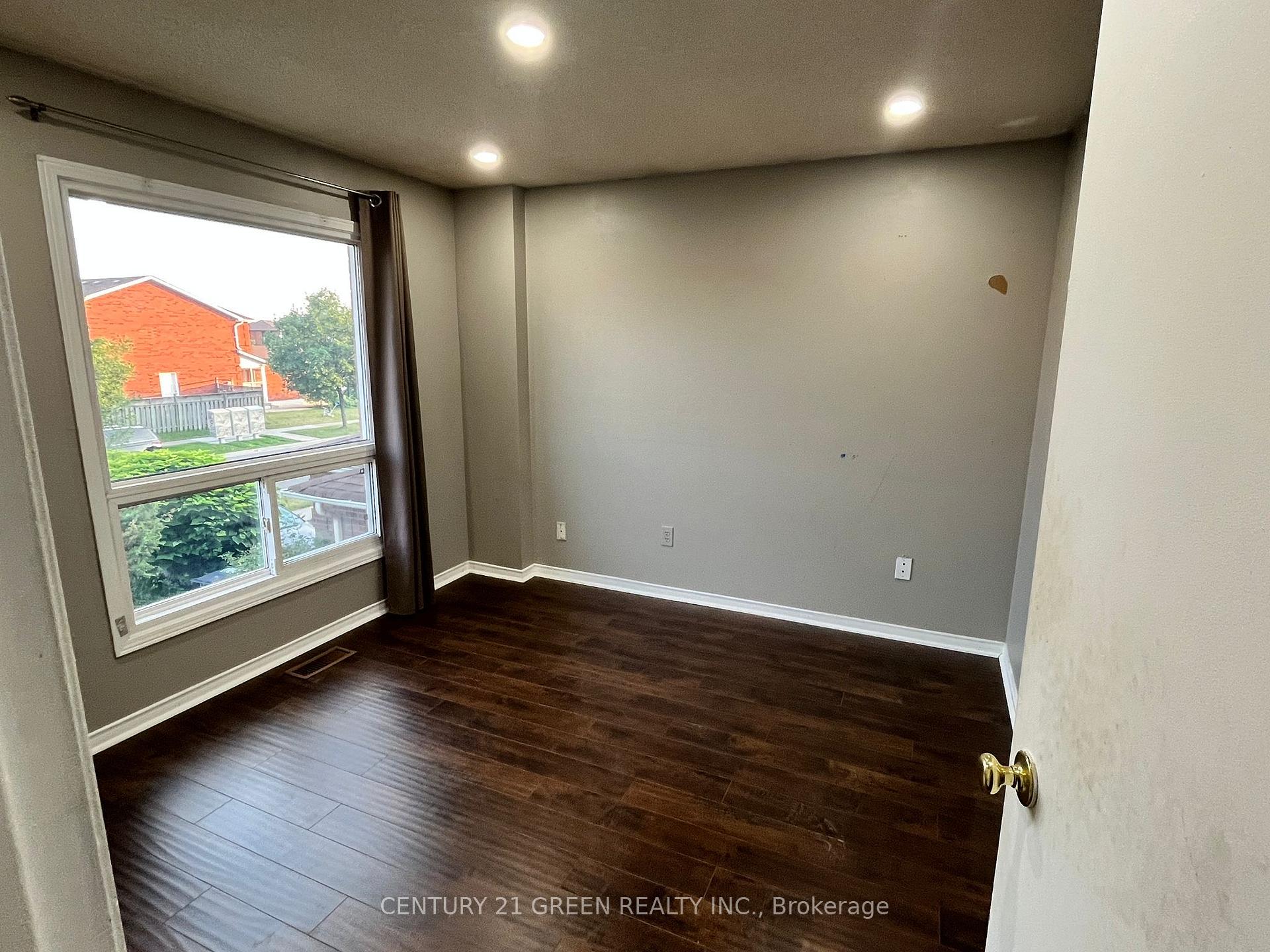 Photo 15 of 65 Acadian Heights, Brampton, Fletcher's Creek South — HOMEH