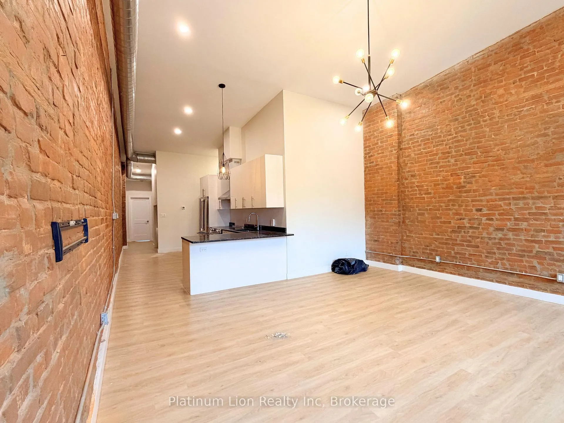 Photo 7 of Unit 4, 185 King Street E, Hamilton, Beasley — HOMEH