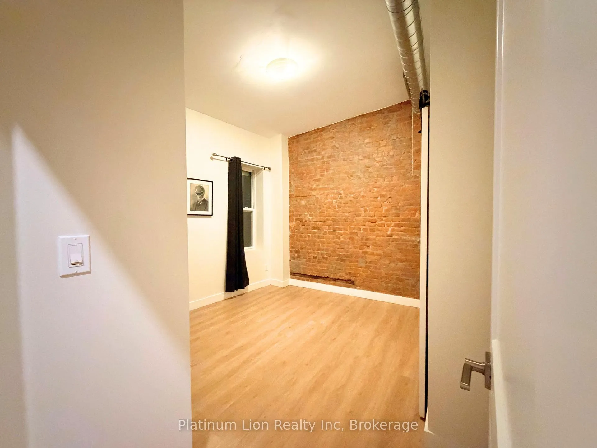 Photo 9 of Unit 4, 185 King Street E, Hamilton, Beasley — HOMEH