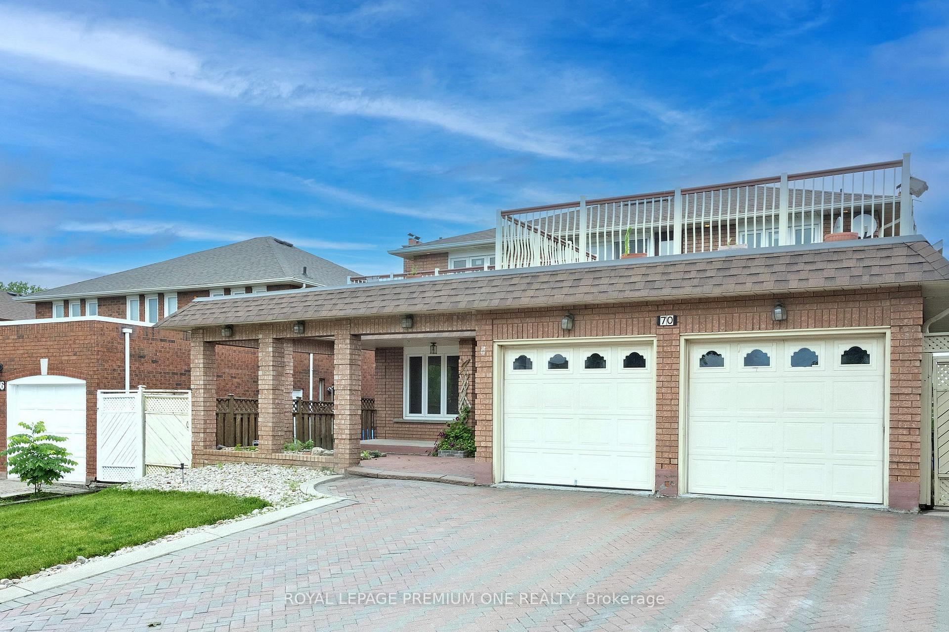 Photo 1 of 70 Vineyard Court, Vaughan, East Woodbridge — HOMEH