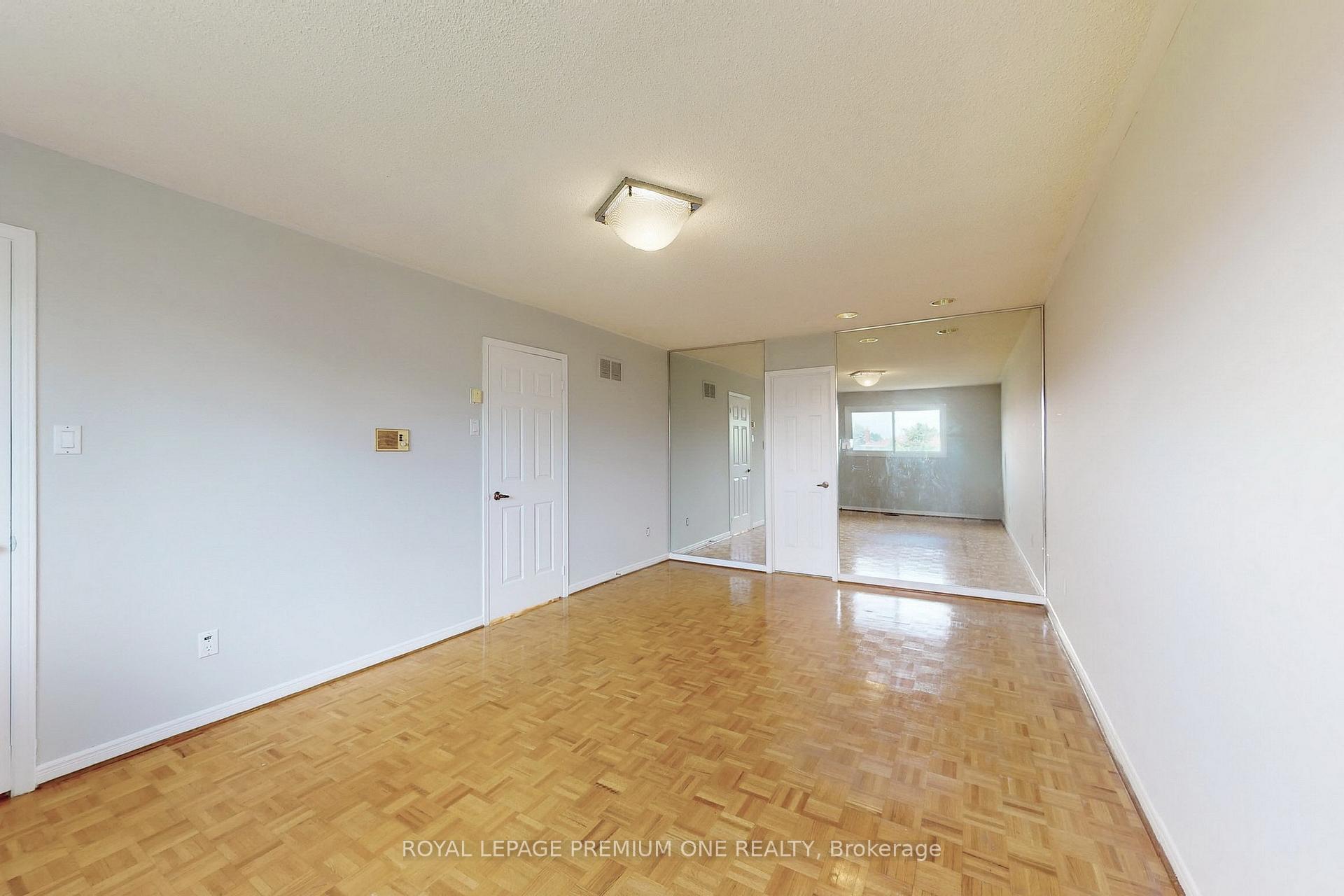 Photo 22 of 70 Vineyard Court, Vaughan, East Woodbridge — HOMEH