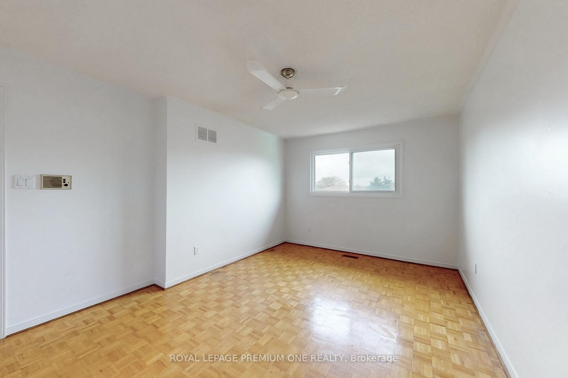 Photo 25 of 70 Vineyard Court, Vaughan, East Woodbridge — HOMEH