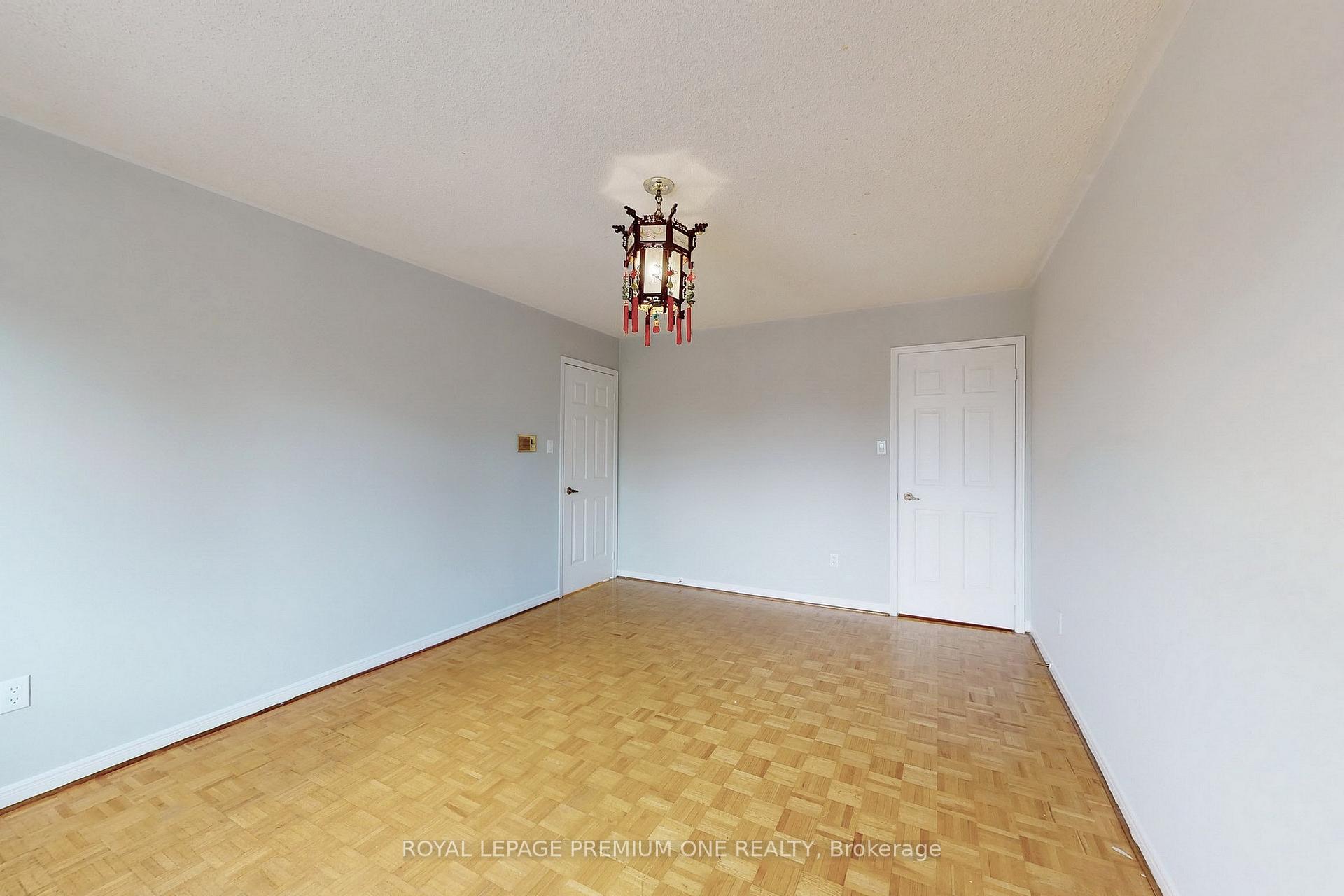 Photo 28 of 70 Vineyard Court, Vaughan, East Woodbridge — HOMEH