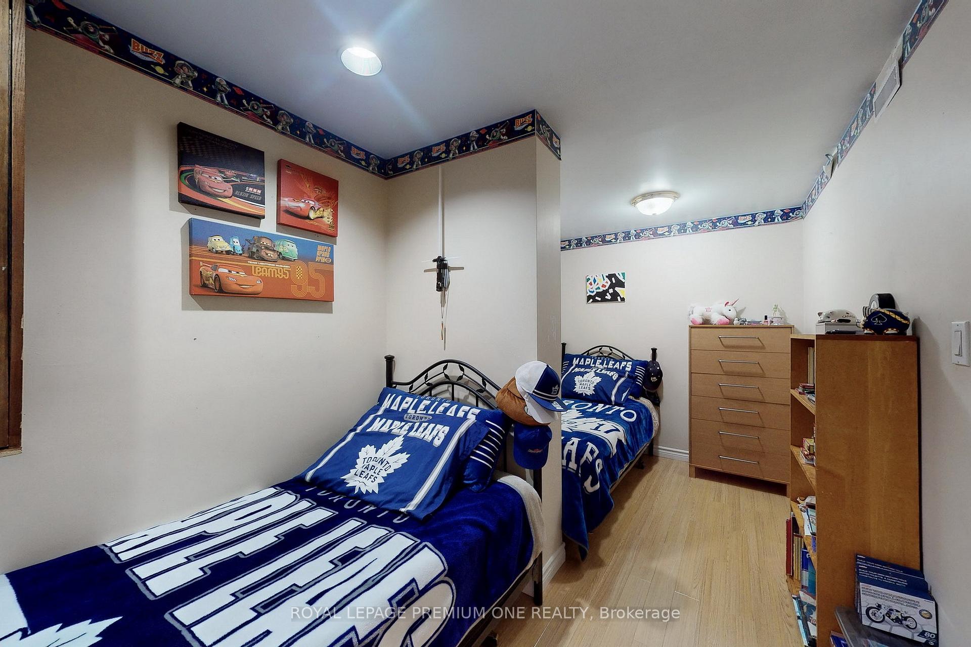 Photo 35 of 70 Vineyard Court, Vaughan, East Woodbridge — HOMEH