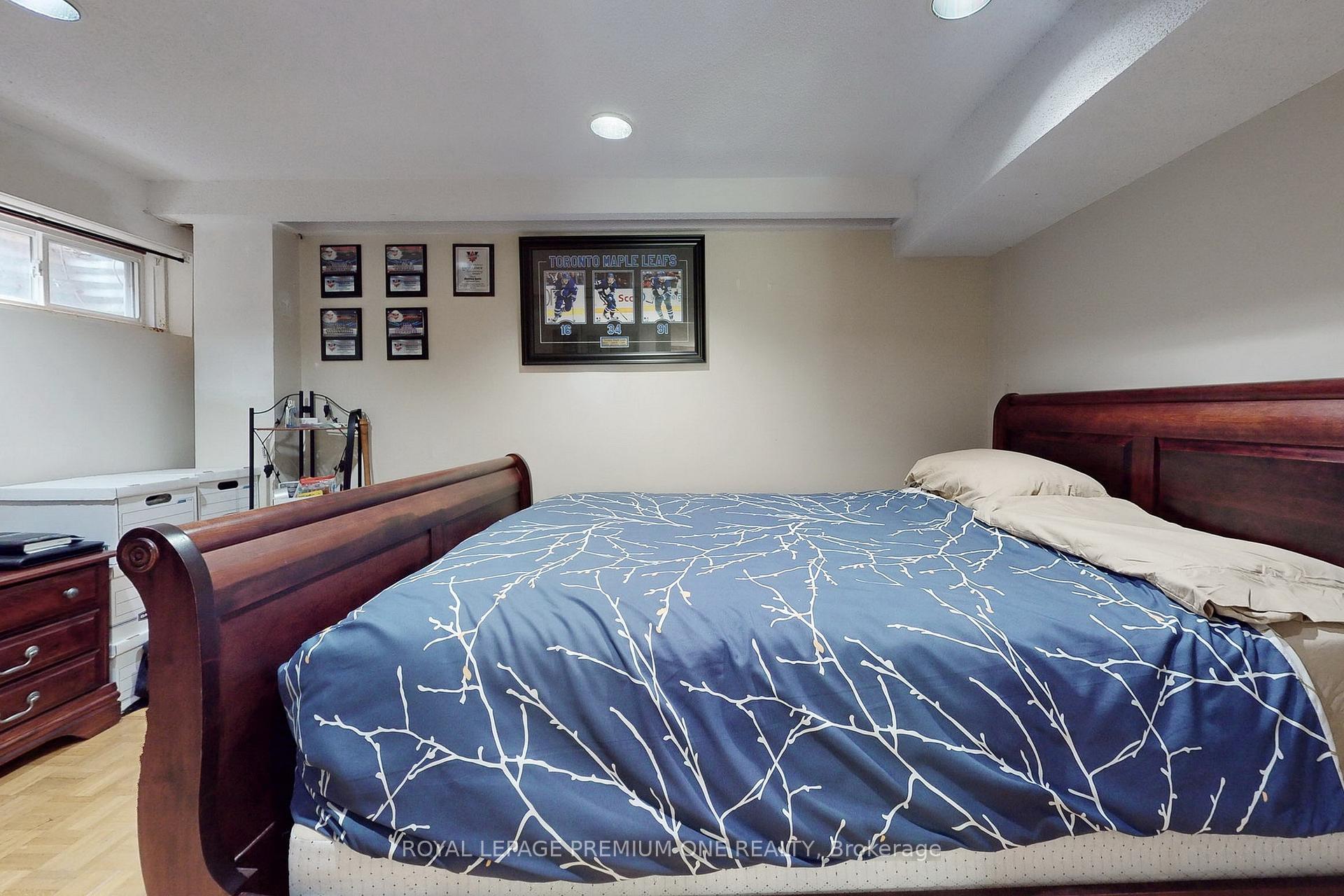 Photo 38 of 70 Vineyard Court, Vaughan, East Woodbridge — HOMEH