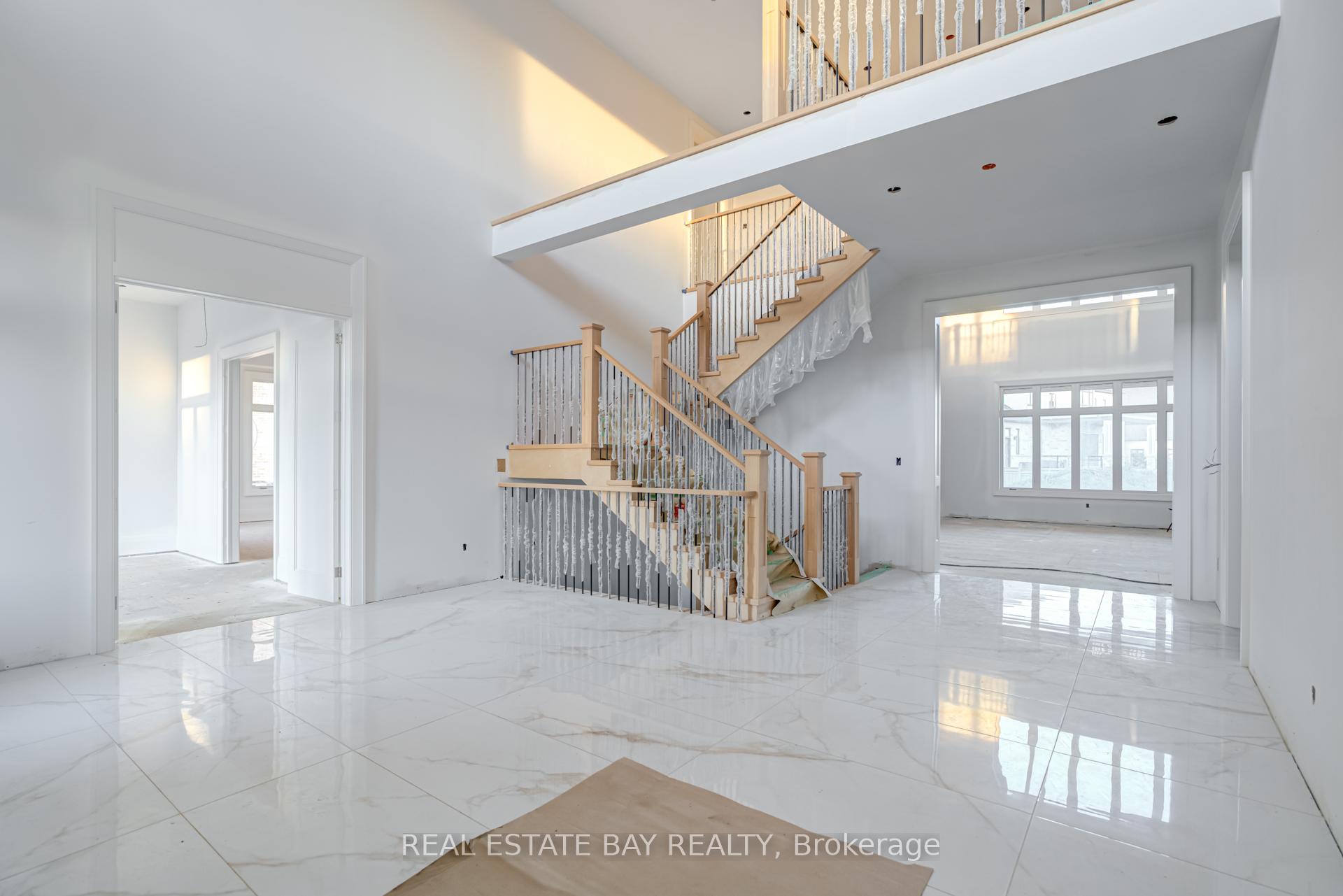 Photo 7 of 222 Northern Pines Boulevard, Vaughan, Kleinburg — HOMEH