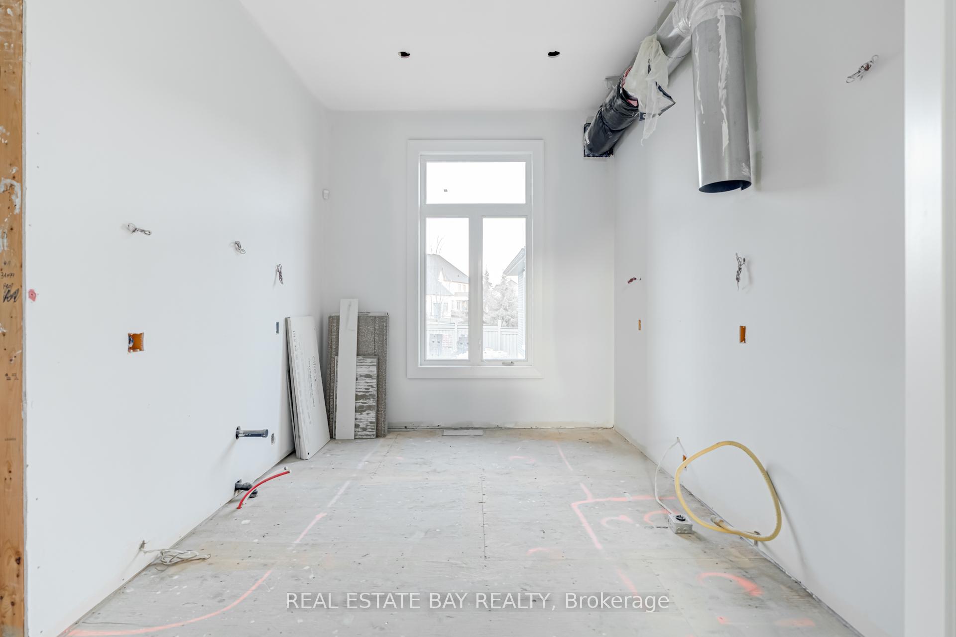 Photo 18 of 222 Northern Pines Boulevard, Vaughan, Kleinburg — HOMEH