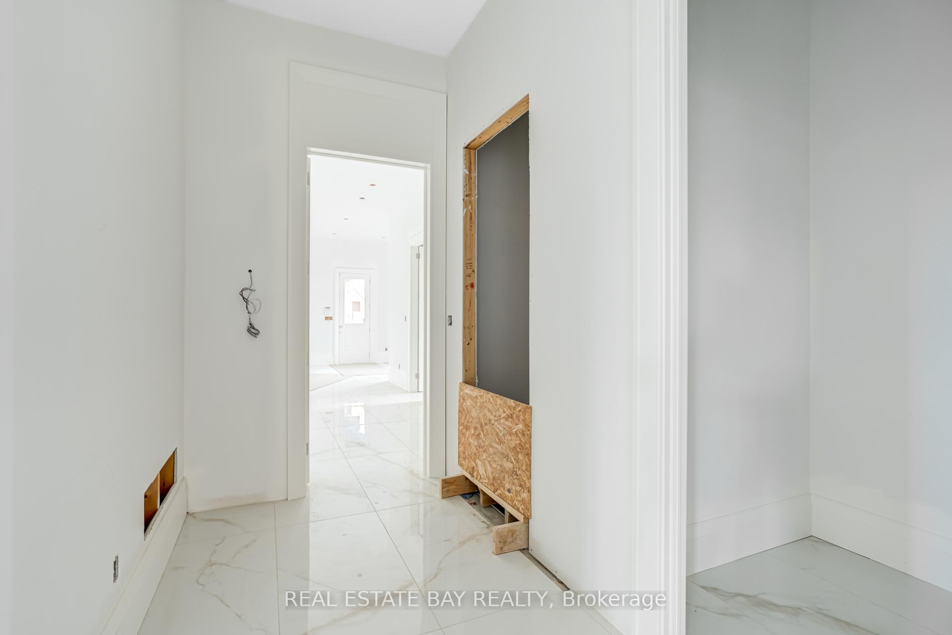 Photo 24 of 222 Northern Pines Boulevard, Vaughan, Kleinburg — HOMEH