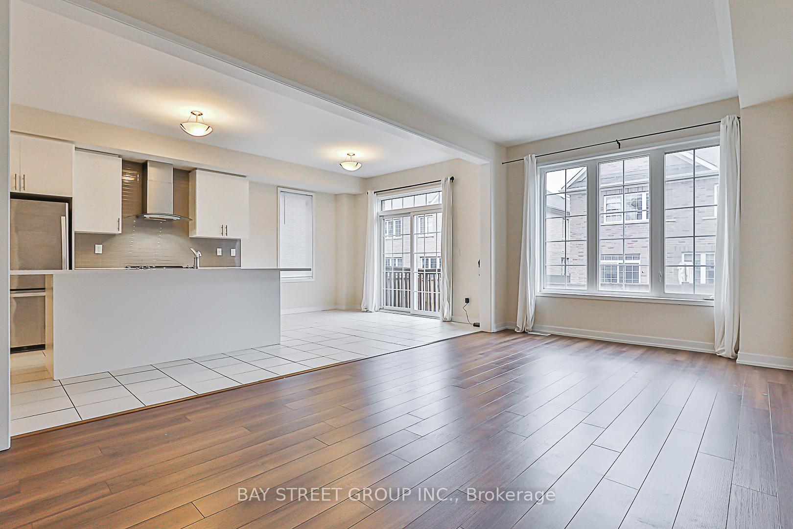Photo 10 of 9 Harcourt Street, Vaughan, Patterson — HOMEH