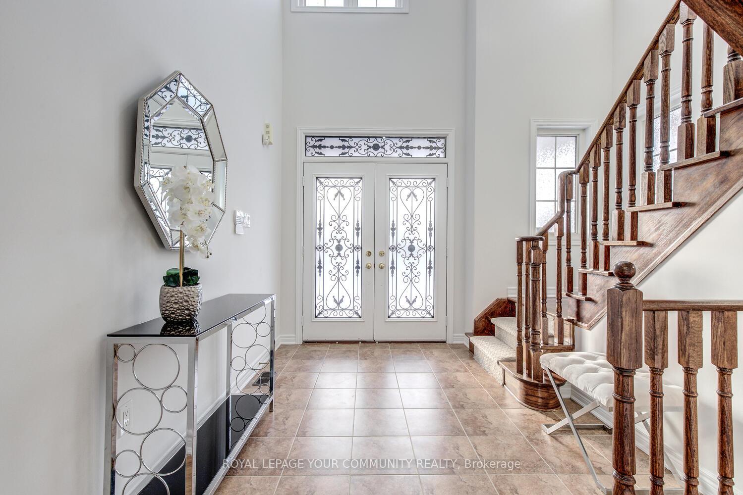 Photo 2 of 150 Lealinds Road, Vaughan, Patterson — HOMEH