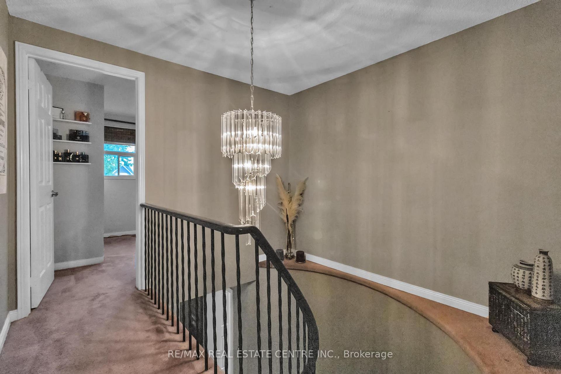 Photo 23 of 23 Oleander Crescent N, Brampton, Heart Lake East — HOMEH