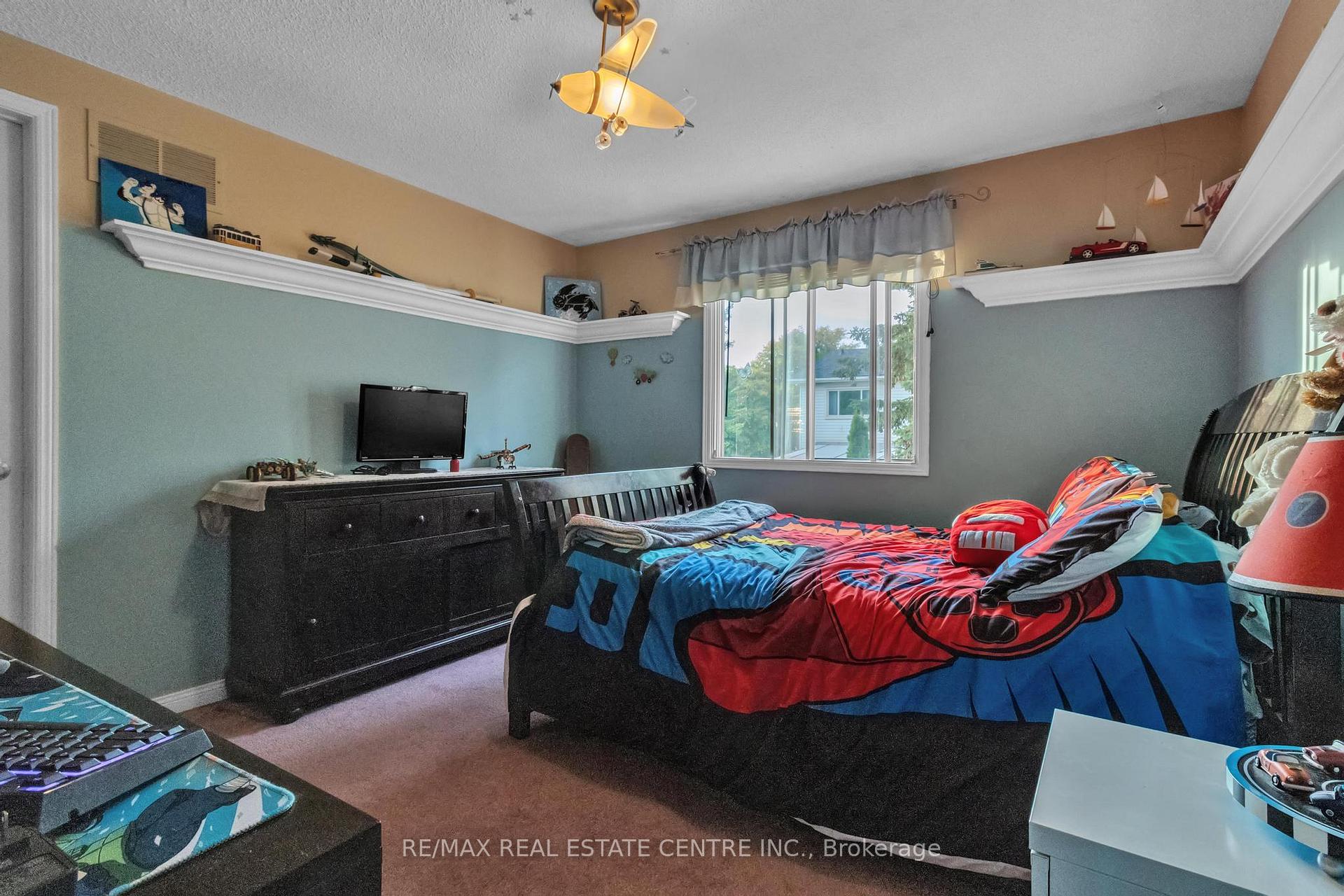 Photo 30 of 23 Oleander Crescent N, Brampton, Heart Lake East — HOMEH