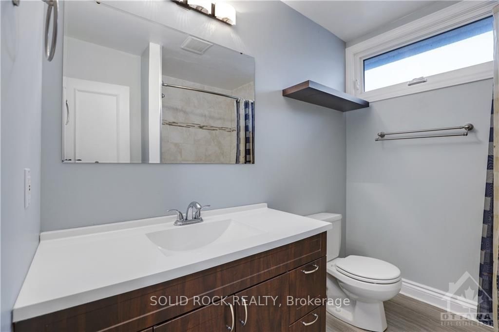 Photo 22 of 48 Burnetts Grove Circle, Ottawa, Barrhaven - Pheasant Run — HOMEH