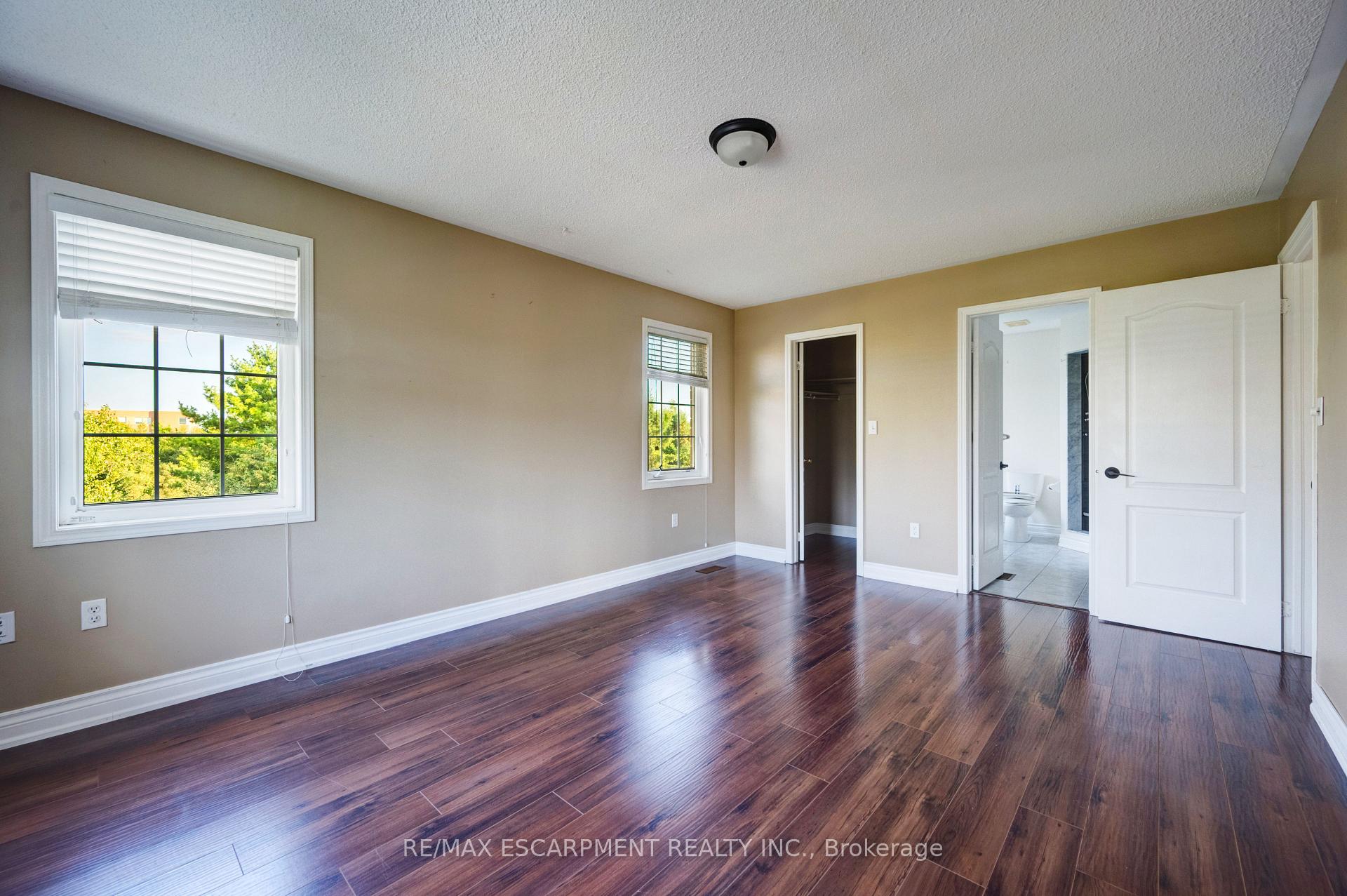 Photo 29 of 14 Yvonne Drive, Brampton, Fletcher's Meadow — HOMEH