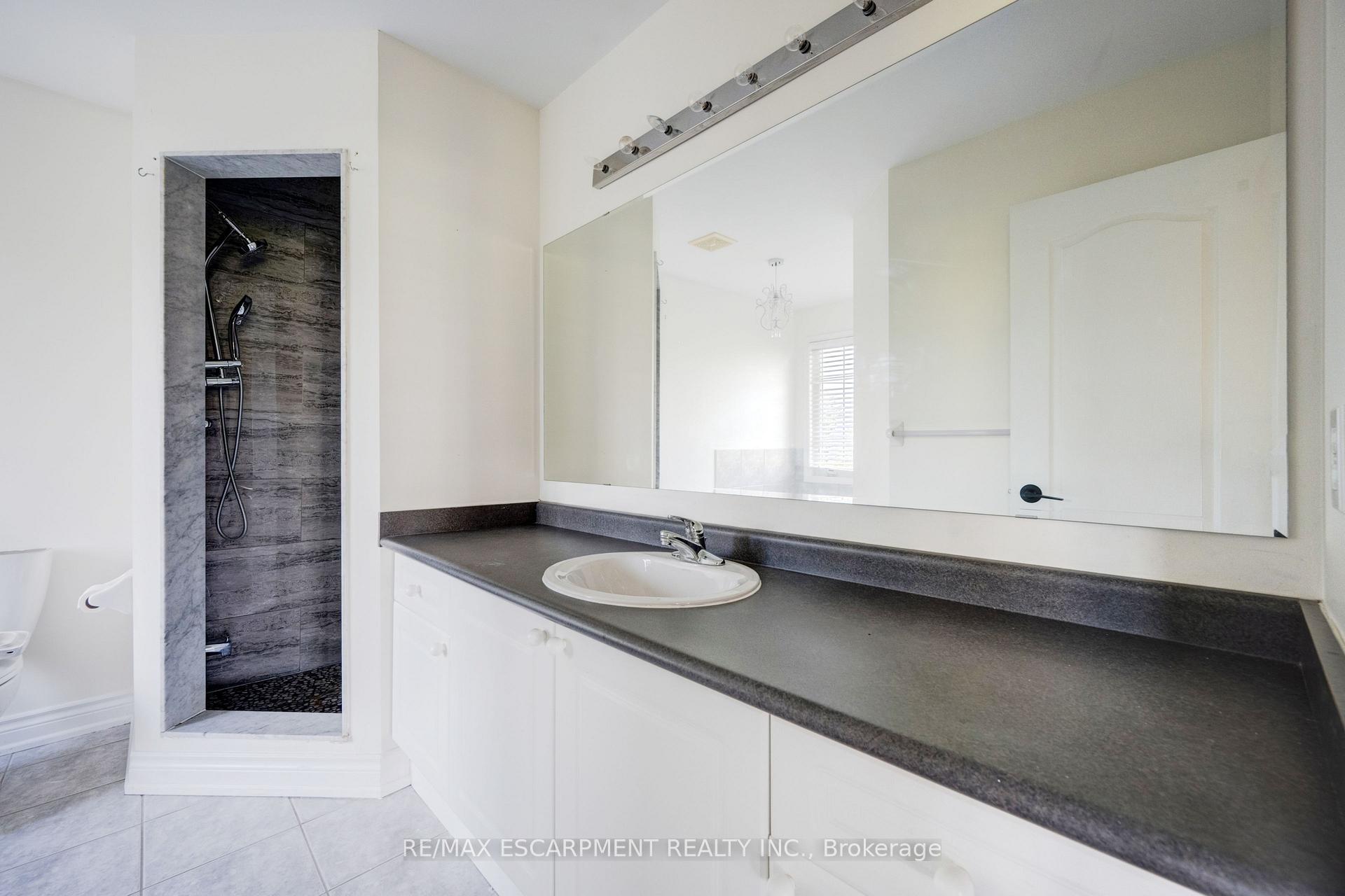 Photo 30 of 14 Yvonne Drive, Brampton, Fletcher's Meadow — HOMEH