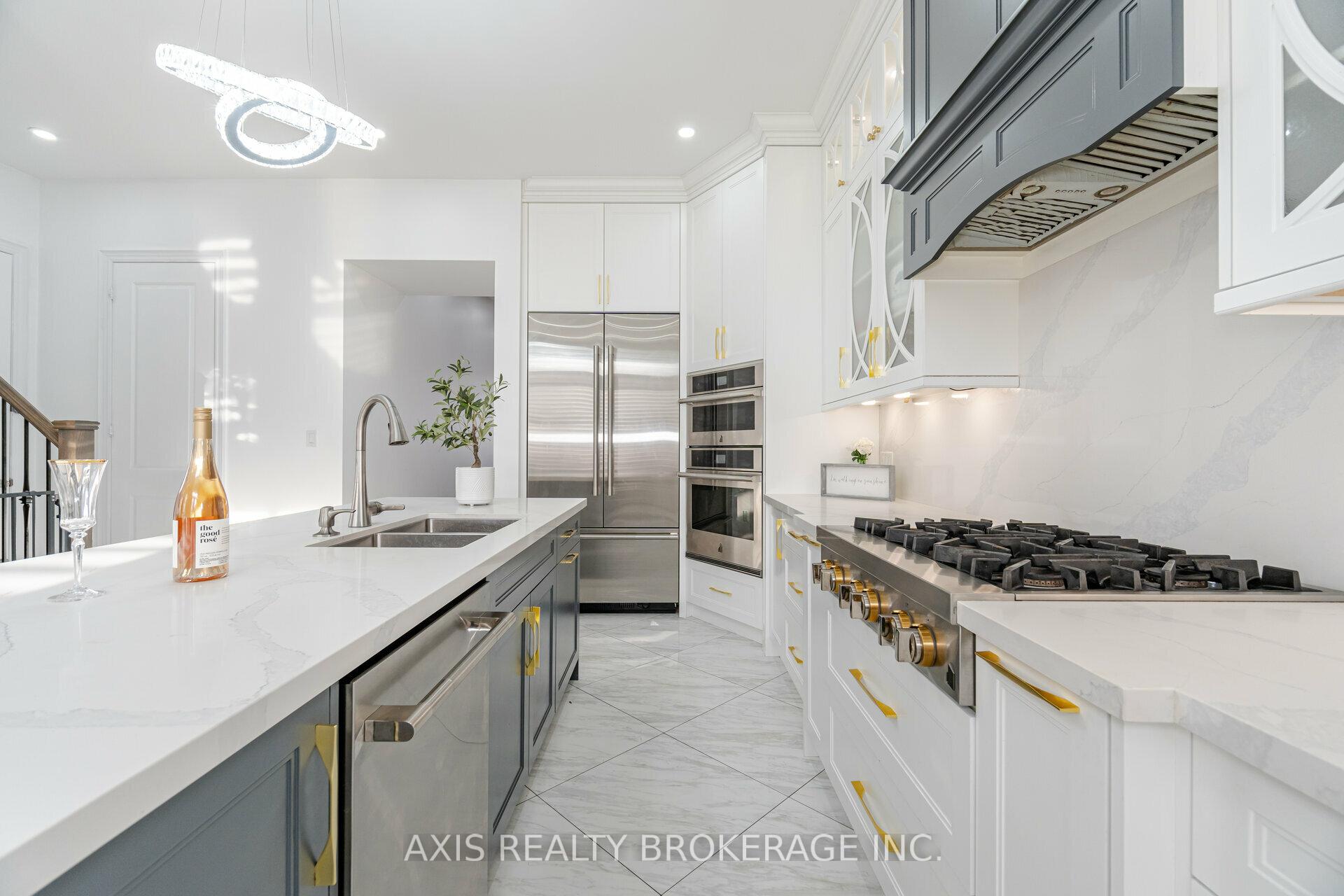 Photo 9 of 65 Bellefond Street, Vaughan, Kleinburg — HOMEH