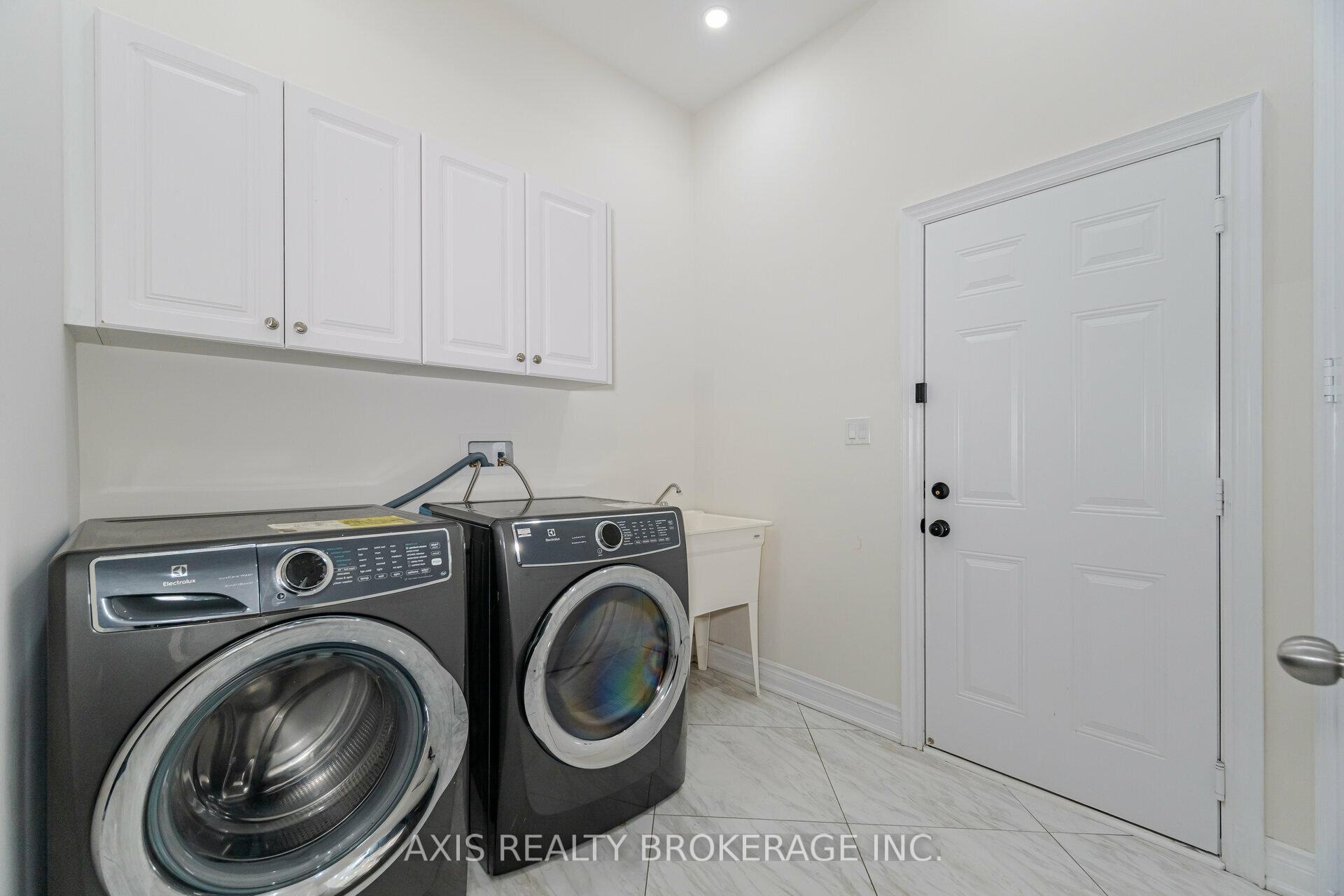 Photo 16 of 65 Bellefond Street, Vaughan, Kleinburg — HOMEH