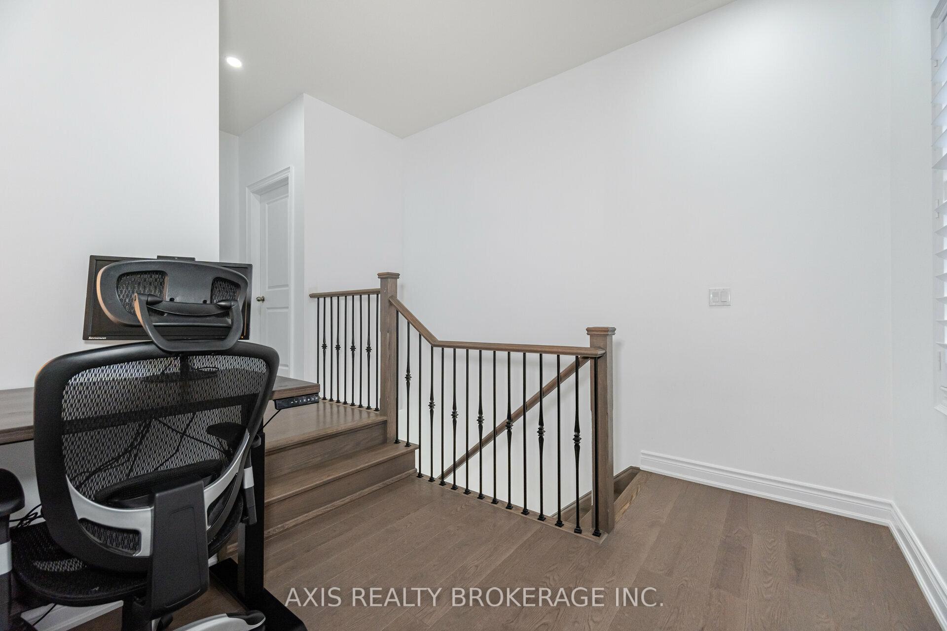 Photo 18 of 65 Bellefond Street, Vaughan, Kleinburg — HOMEH