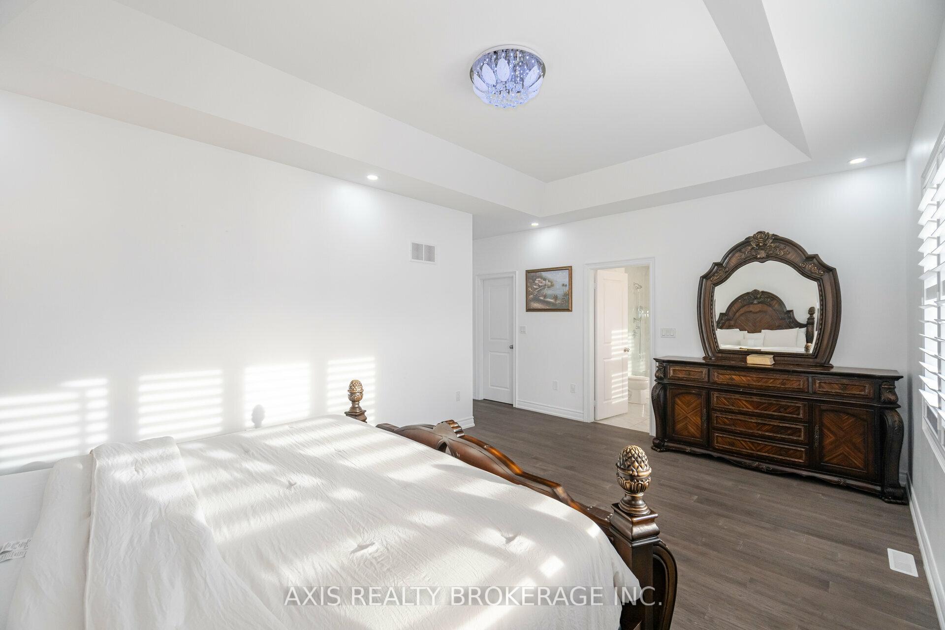 Photo 21 of 65 Bellefond Street, Vaughan, Kleinburg — HOMEH